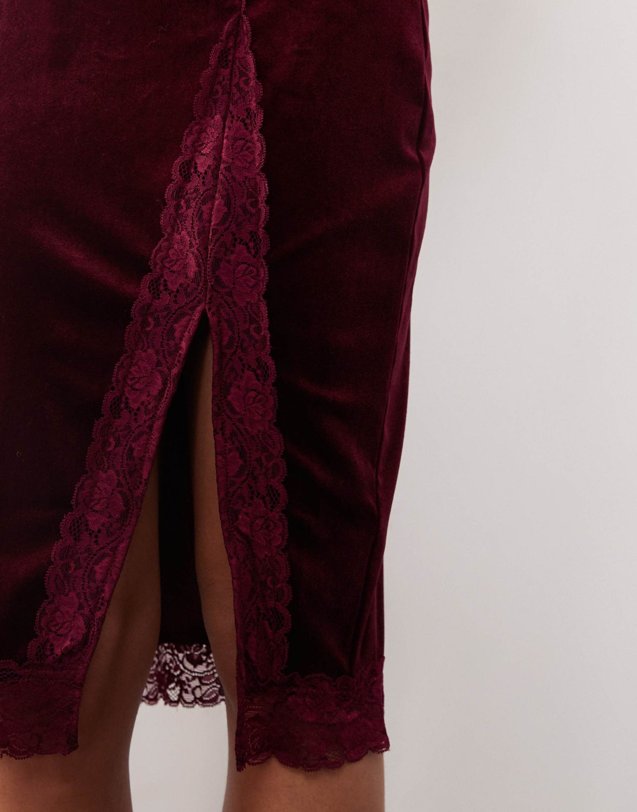 Noisy May velour midi slip dress in burgundy