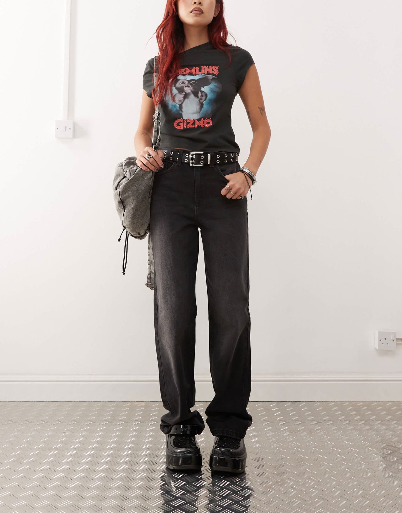 Noisy May Pixie high waist boyfriend jeans in washed black