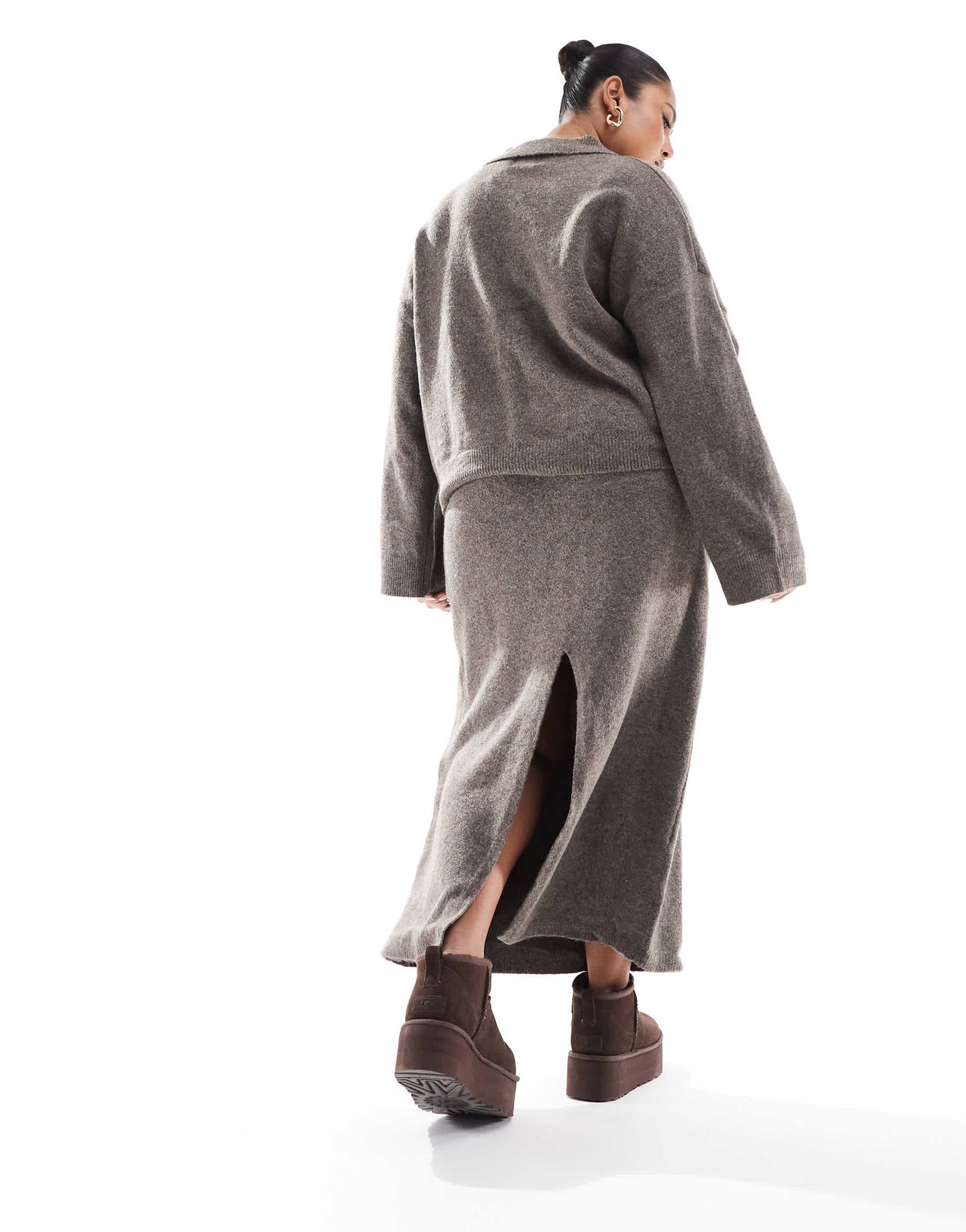 Pieces Curve knitted maxi skirt co-ord in deep taupe