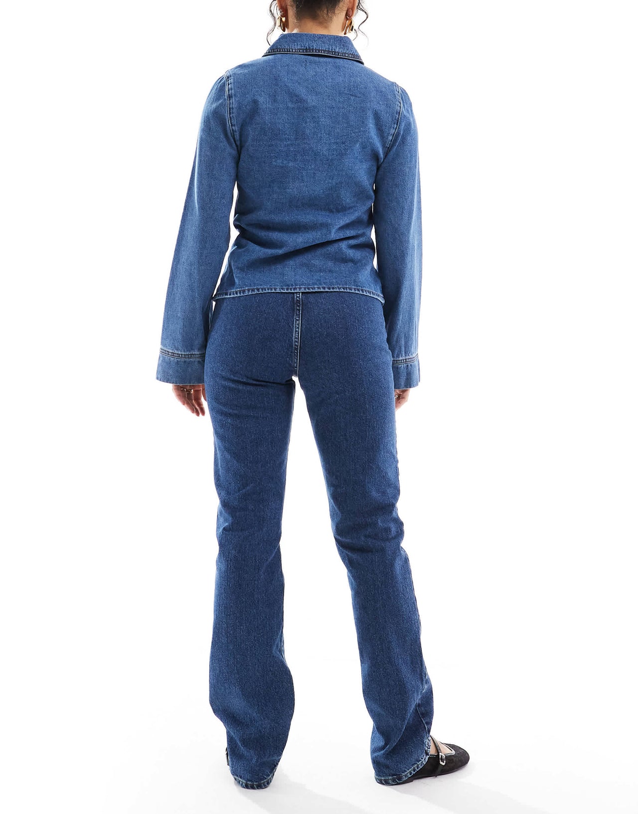 ASOS DESIGN scallop edge pocket jeans in mid blue