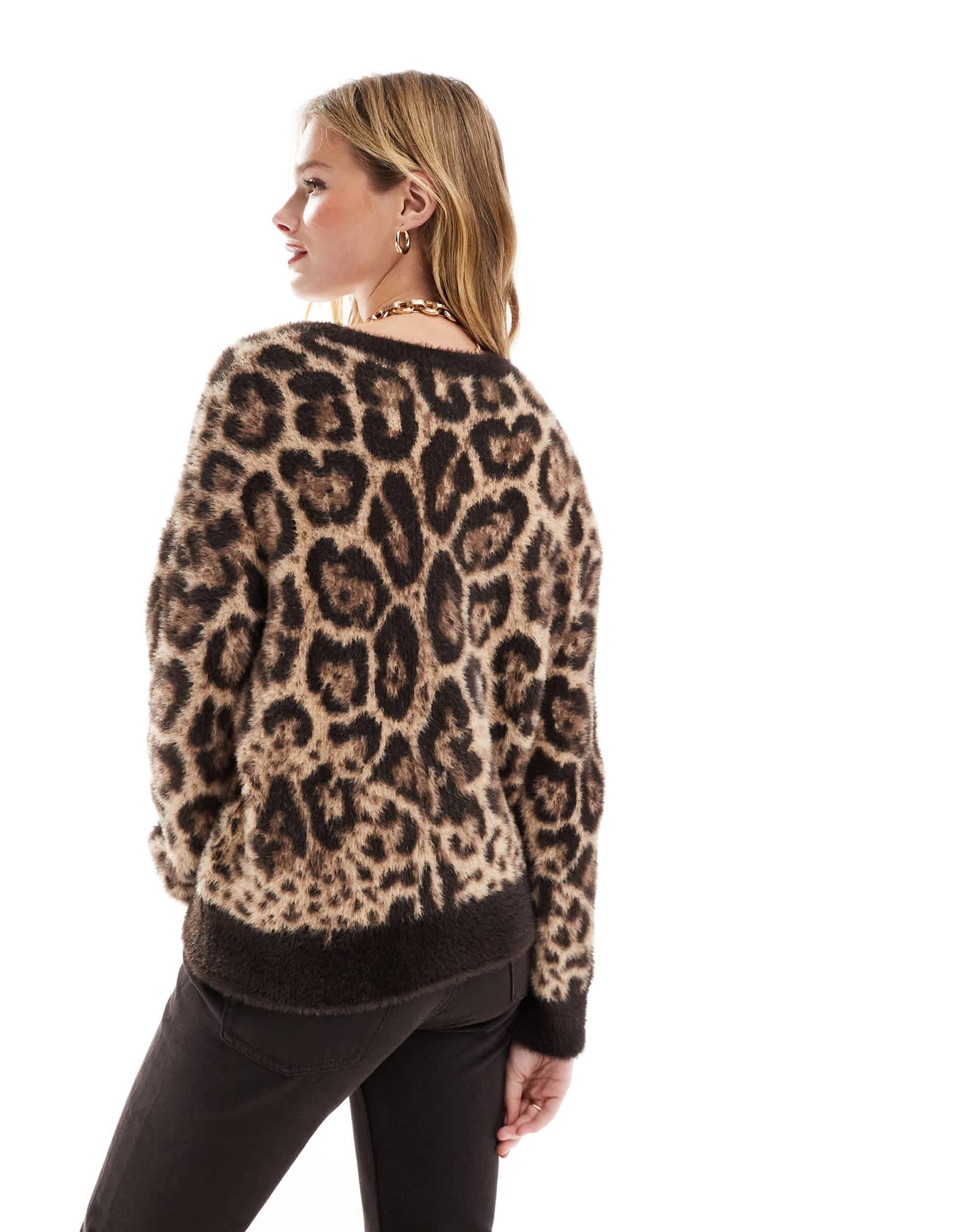 Pull&Bear fluffy knit jumper in leopard print