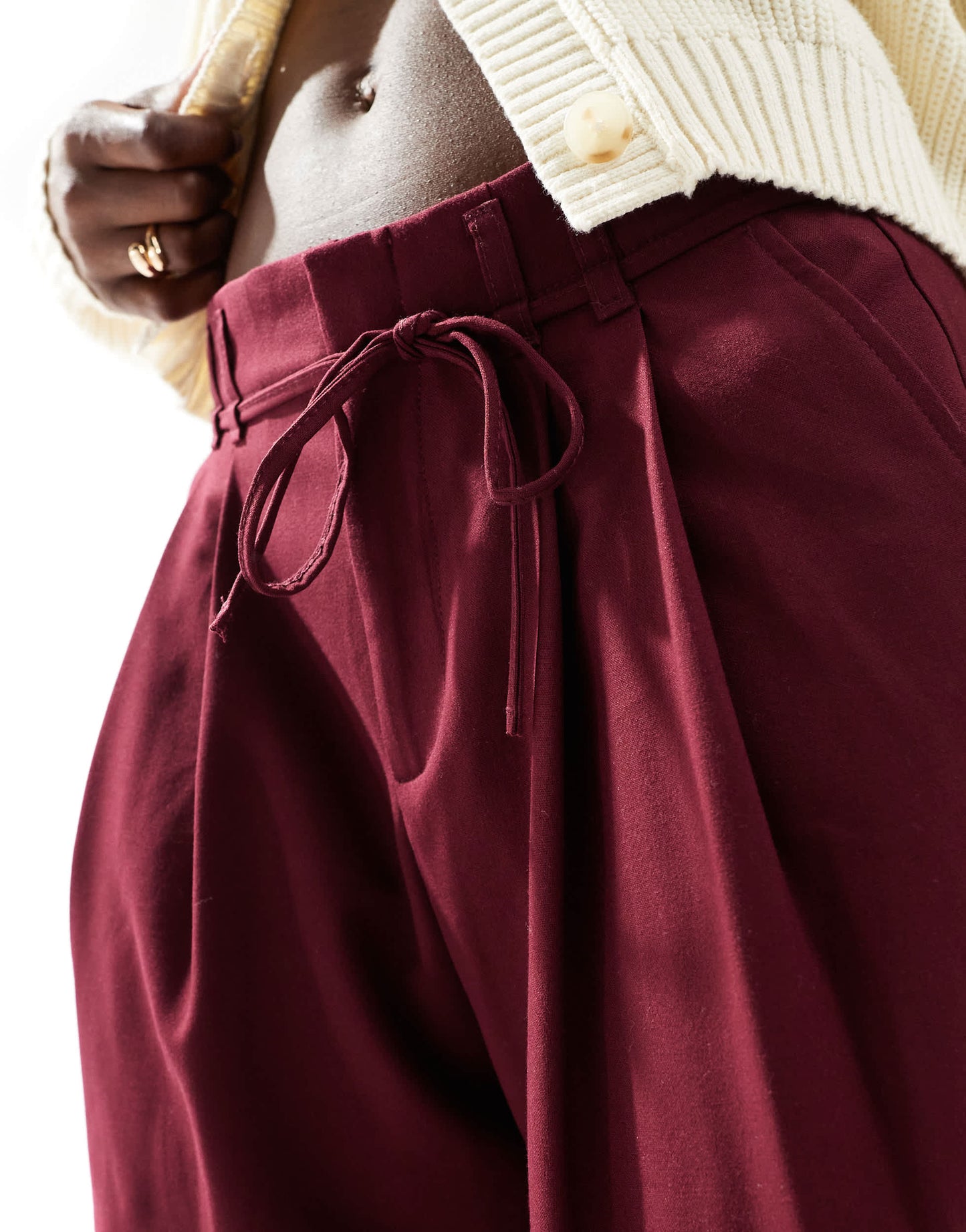 Pull&Bear wide leg tailored trousers with tie waist in burgundy