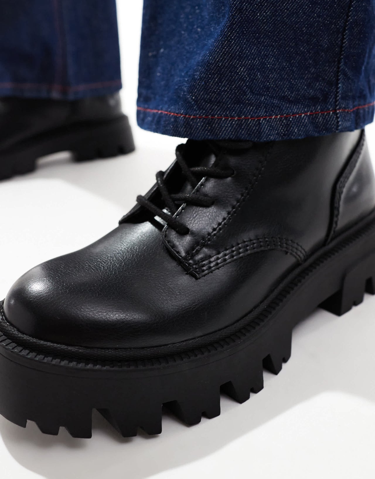 Stradivarius buckle detail chunky flat boot in black