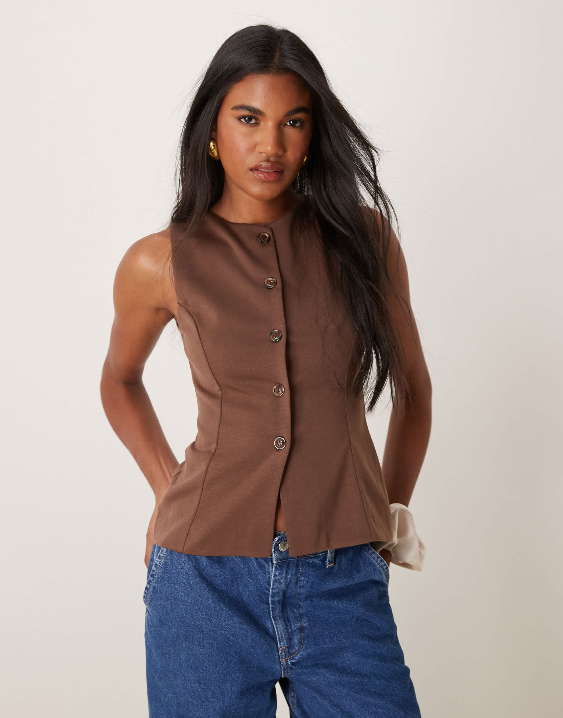 New Look crew neck button down jersey waistcoat in brown