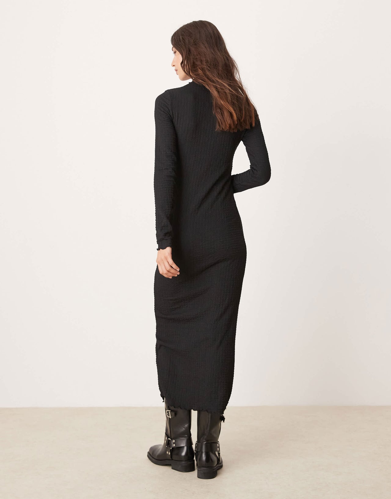 New Look crinkle long sleeve midi dress in black