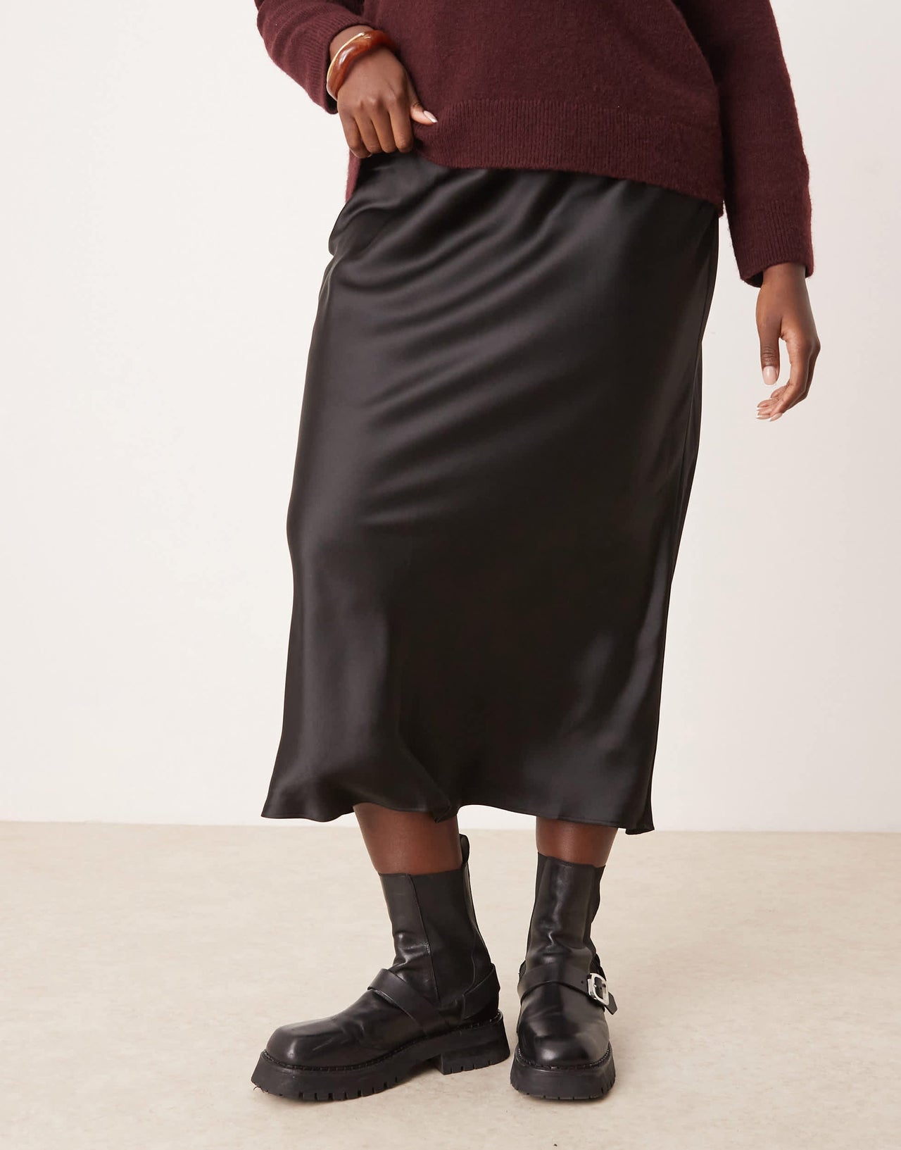 New Look Curve satin bias midi skirt in black