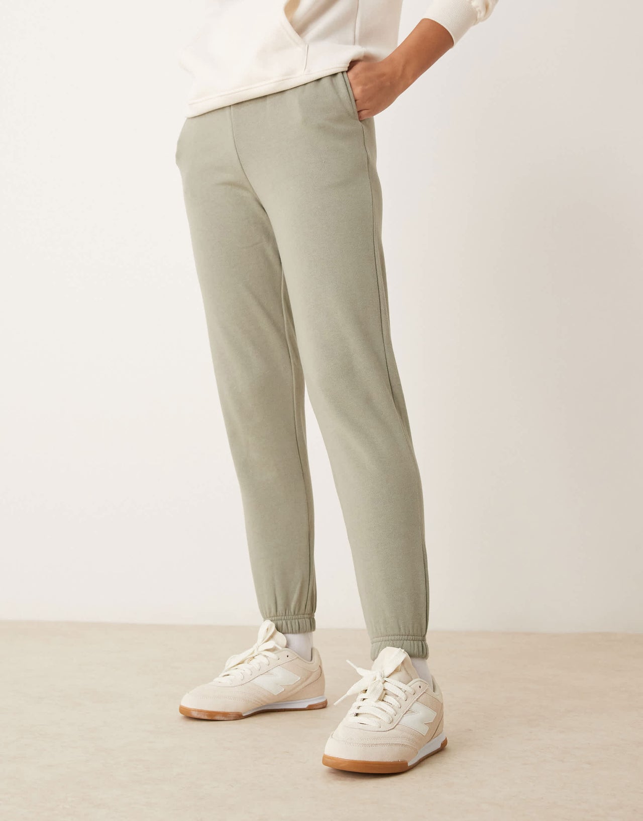 New Look cuffed joggers in khaki
