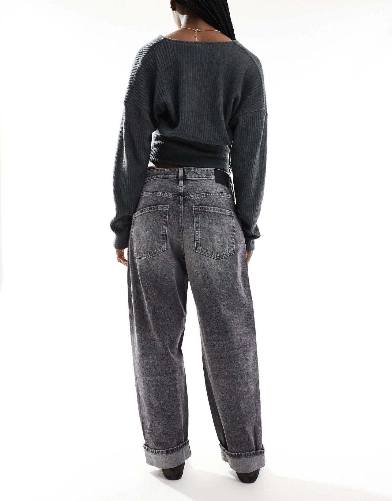 Pull&Bear mid rise barrel leg jean in washed grey