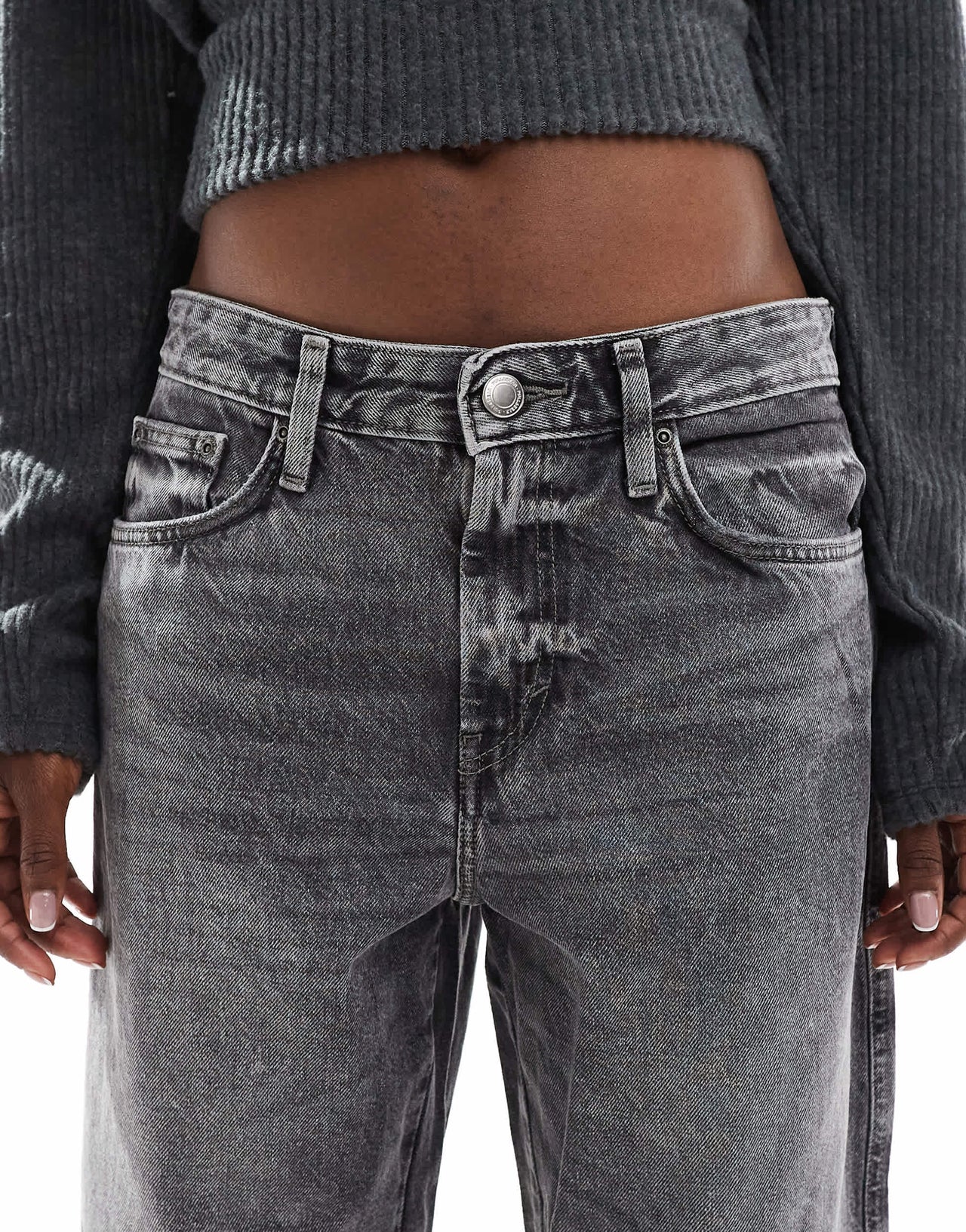 Pull&Bear mid rise barrel leg jean in washed grey