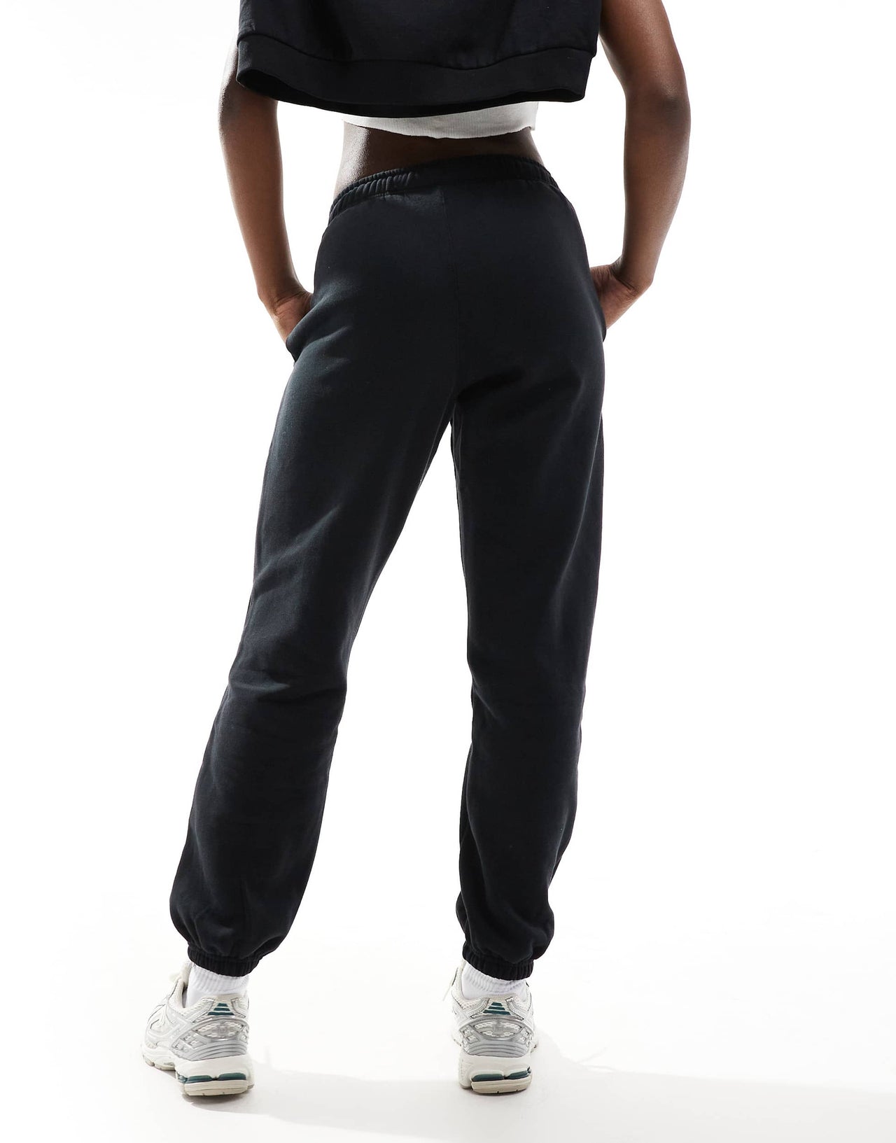 Cotton On essential sweatpants in black