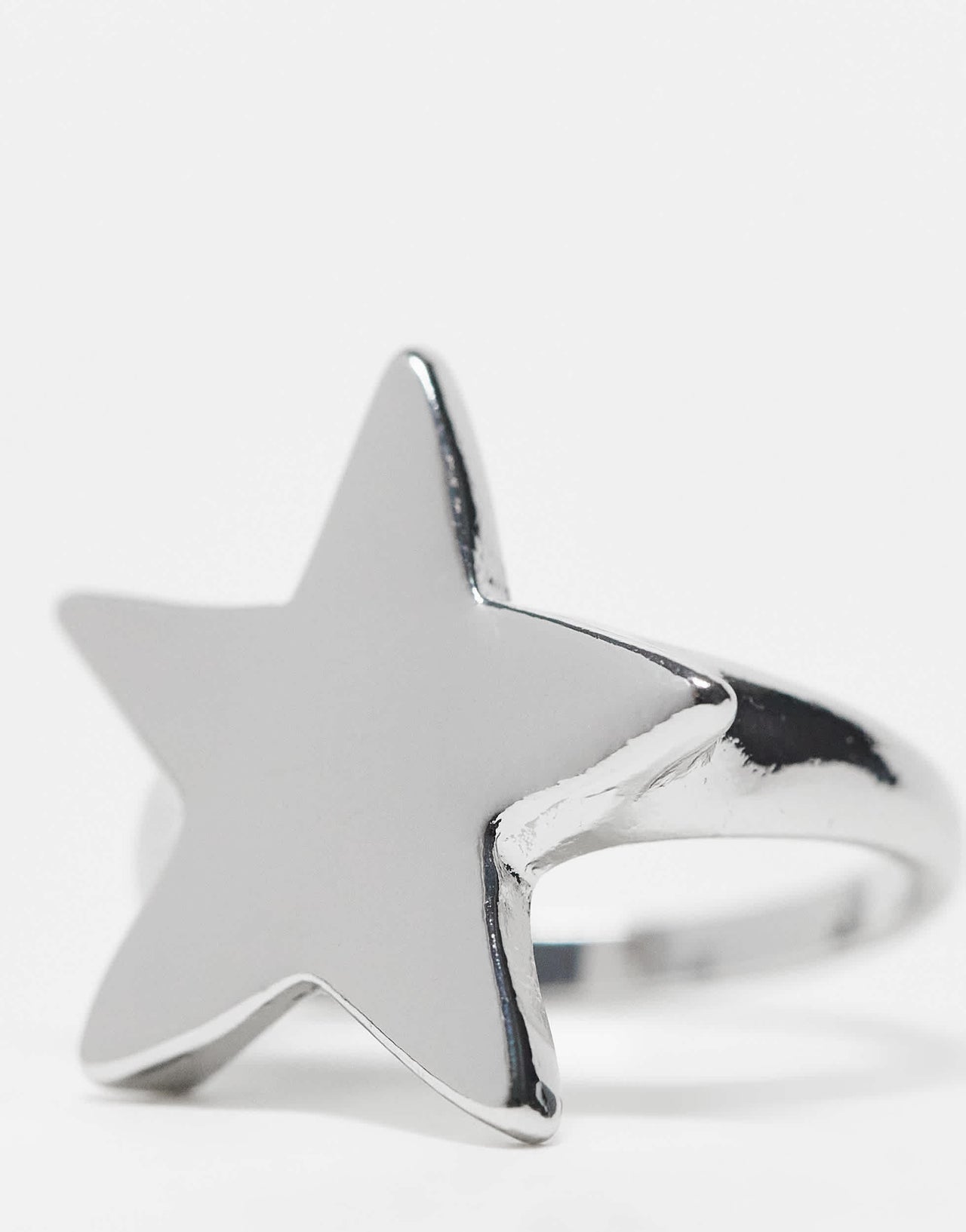 Reclaimed Vintage unisex star ring in silver