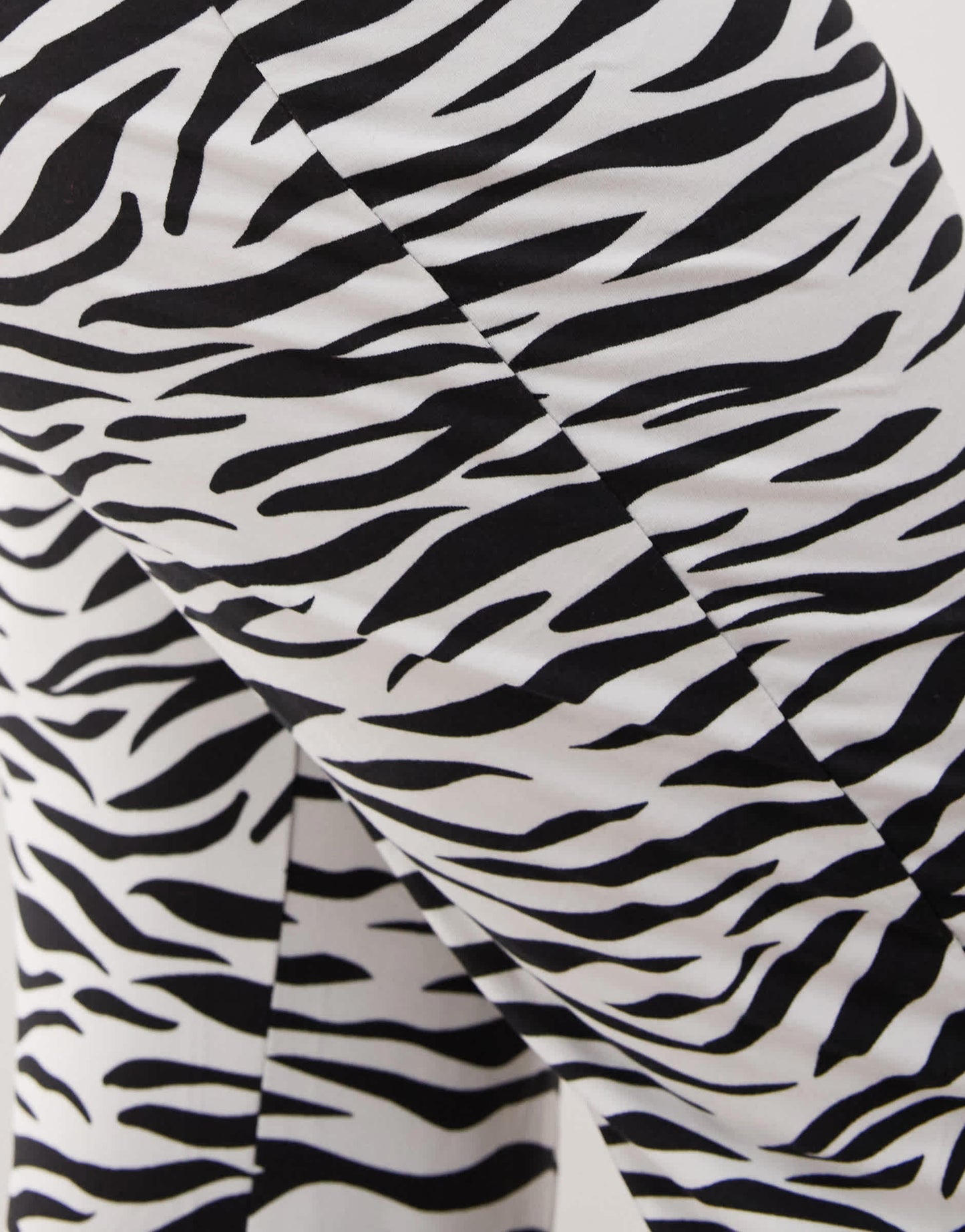 Noisy May Curve flare trousers in zebra - WHITE