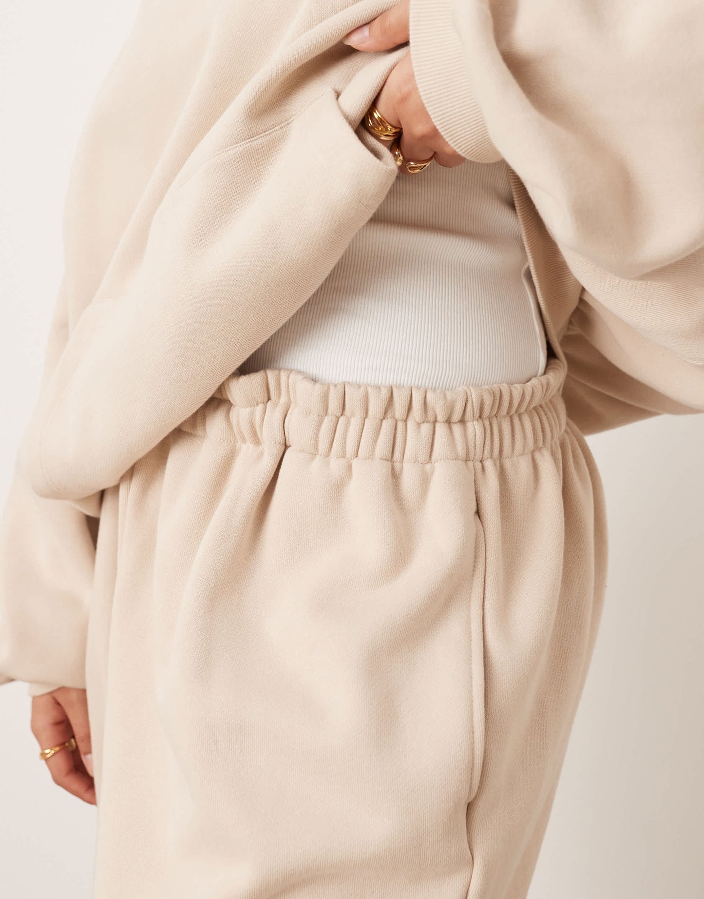 ARRANGE Curve oversized premium heavy weight jogger with cuff in oatmeal