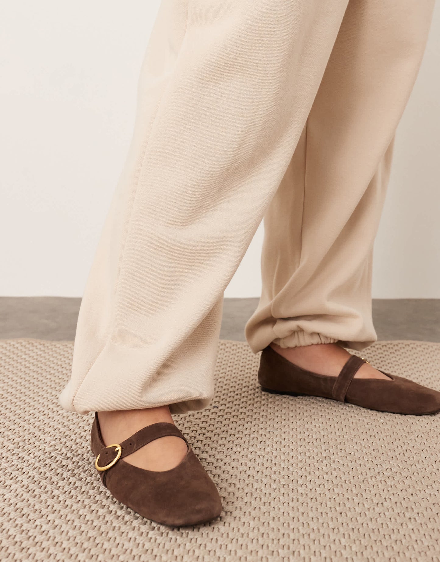 ARRANGE Curve oversized premium heavy weight jogger with cuff in oatmeal