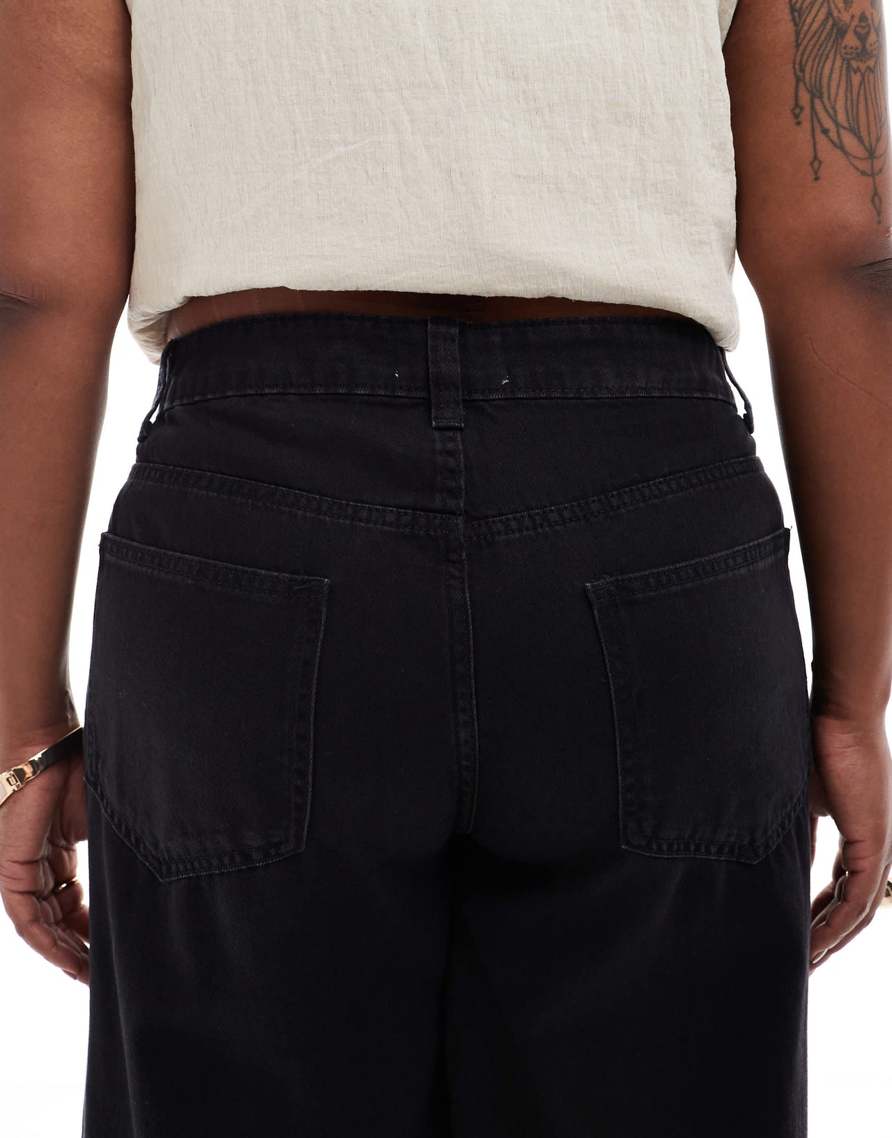 ASOS DESIGN Curve wide leg jean in washed black - BLACK
