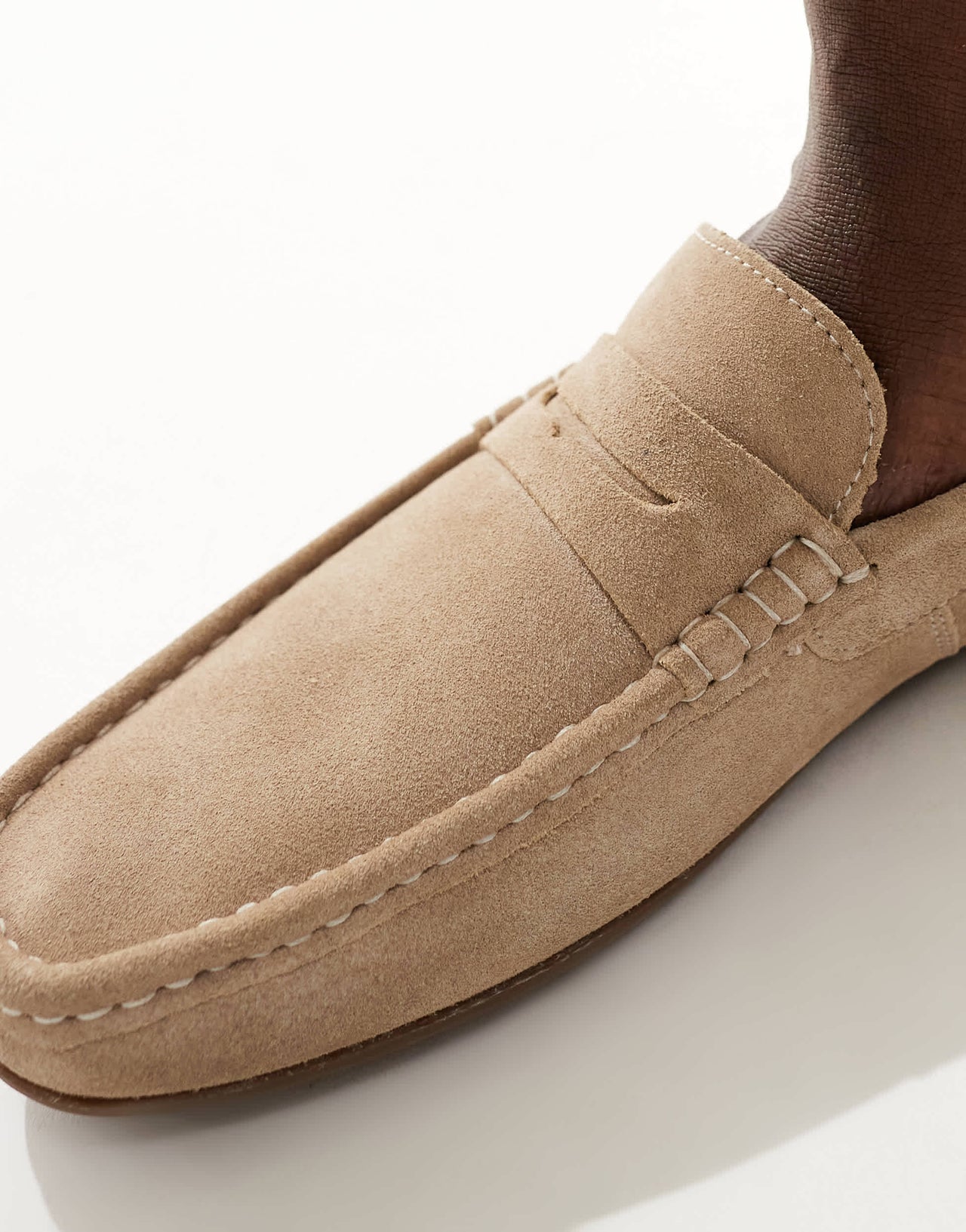 ASOS DESIGN drivers in stone suede