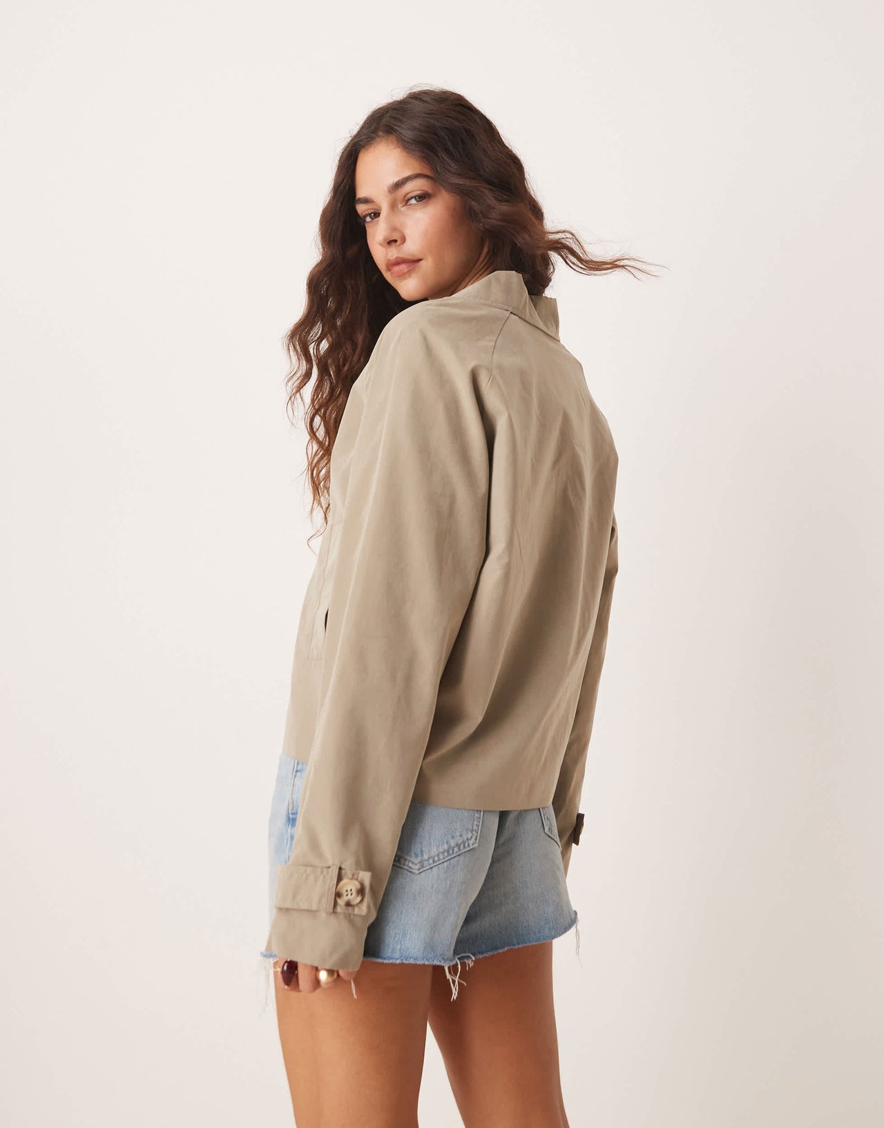 JDY boxy short trench coat in beige