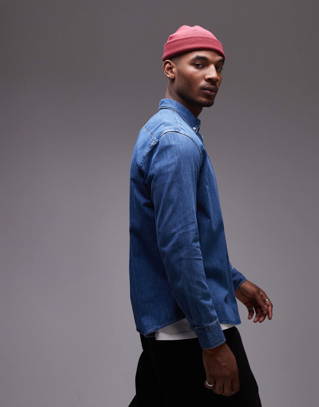 ARKET denim chambray shirt with button collar in dark wash blue