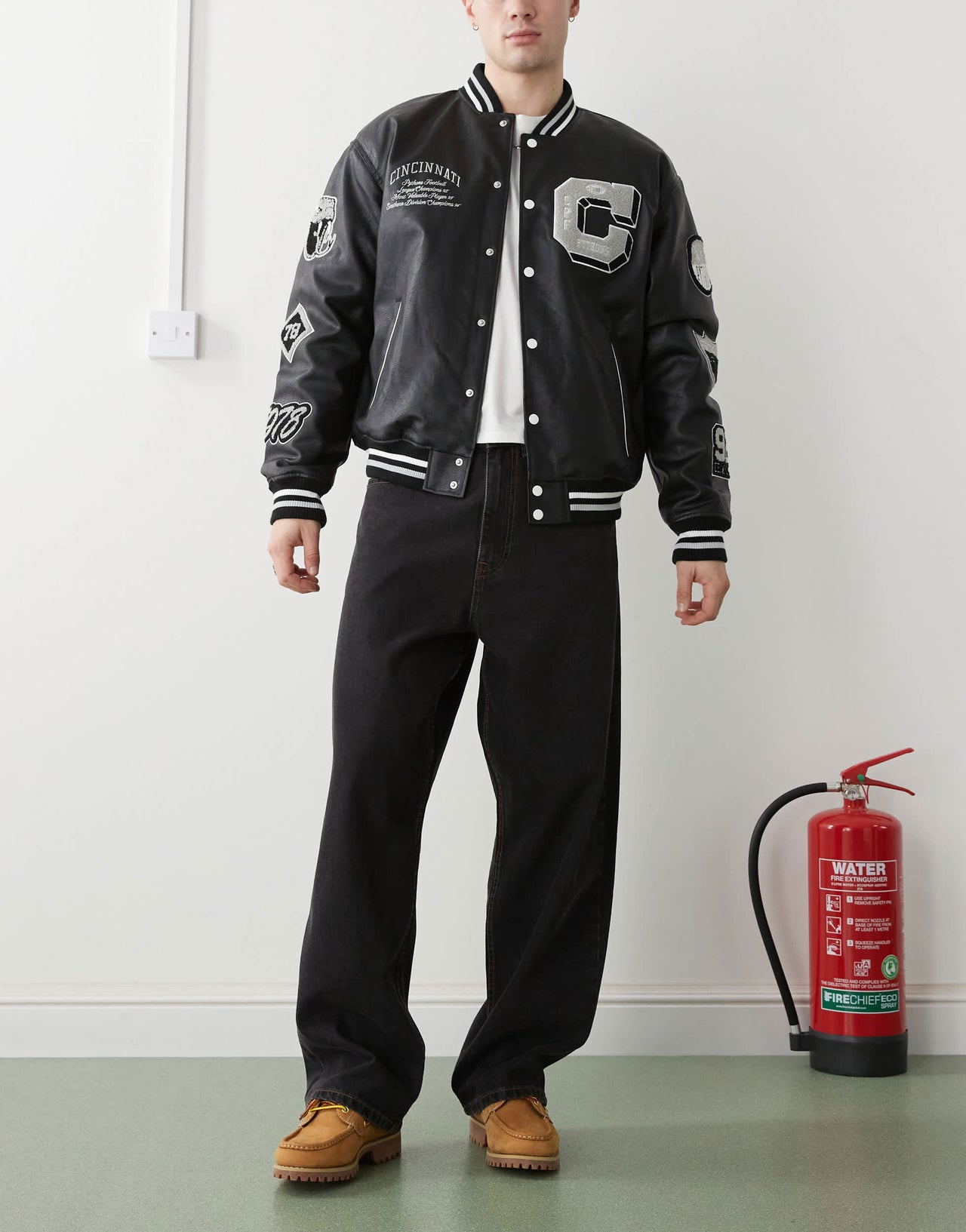 Dr Denim Kobe baggy fit jeans in dust washed black