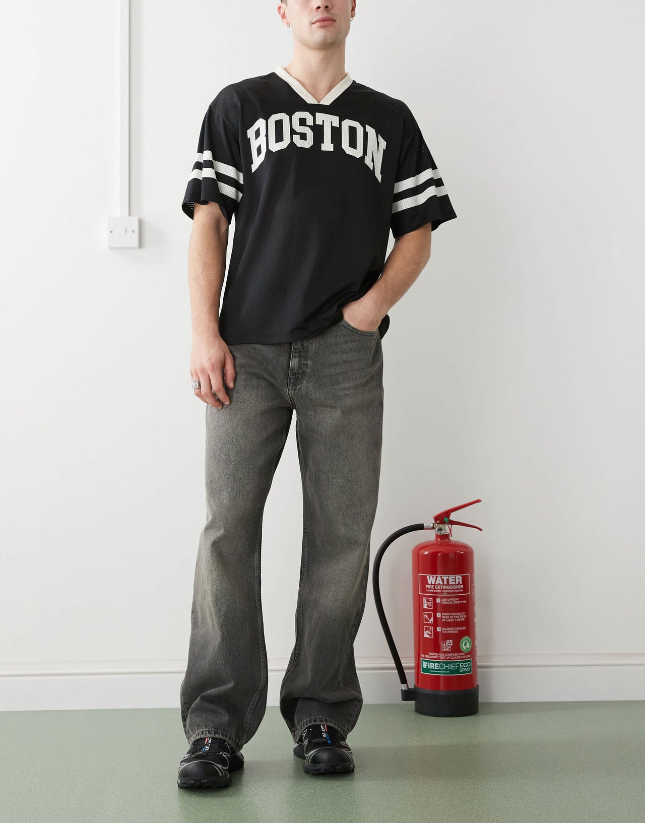 Dr Denim Omar wide relaxed fit straight leg jeans in mid grey used