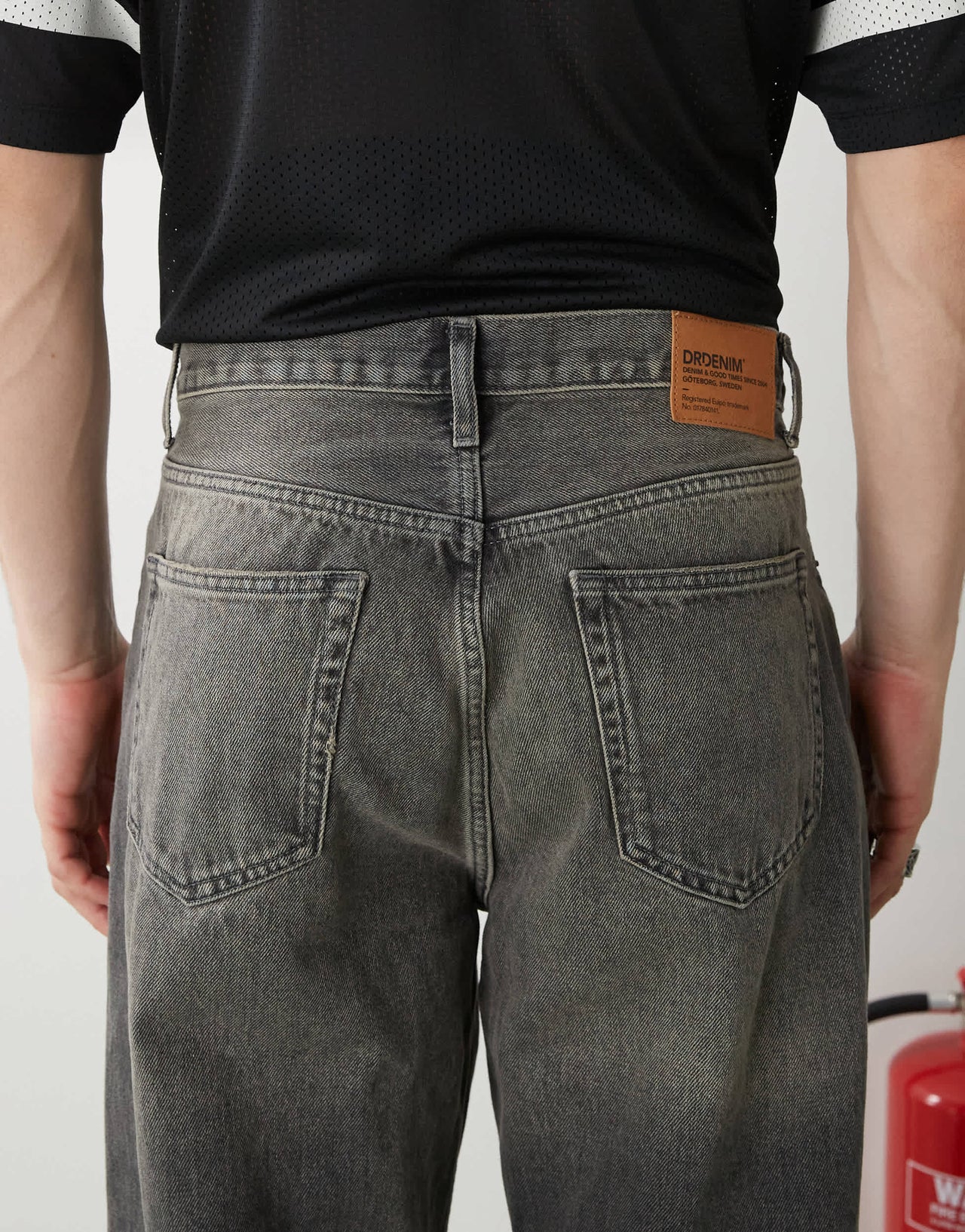 Dr Denim Omar wide relaxed fit straight leg jeans in mid grey used