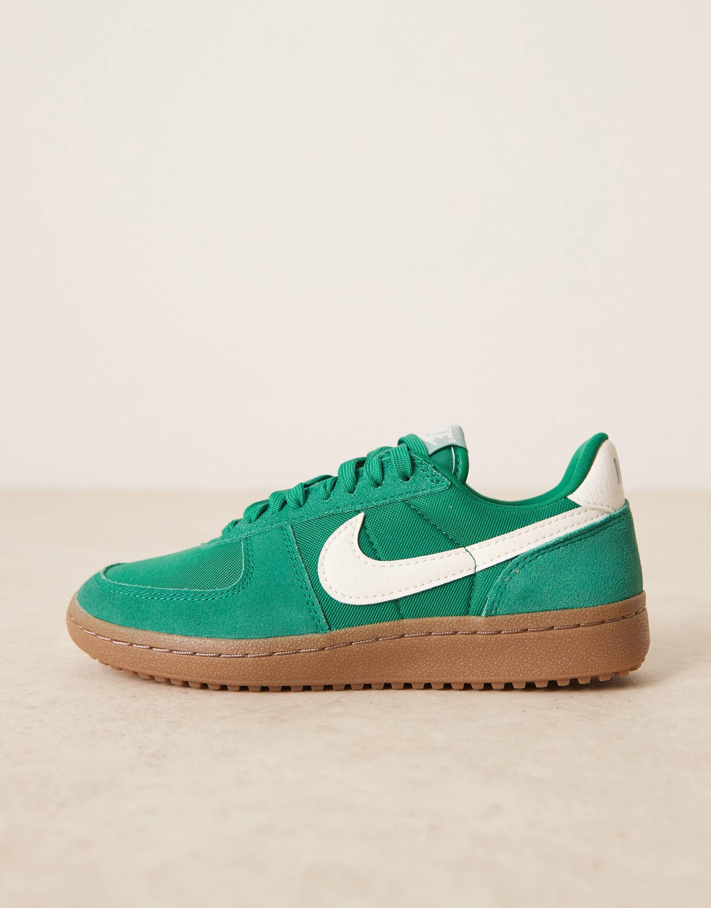 Nike Field General trainers in green and white