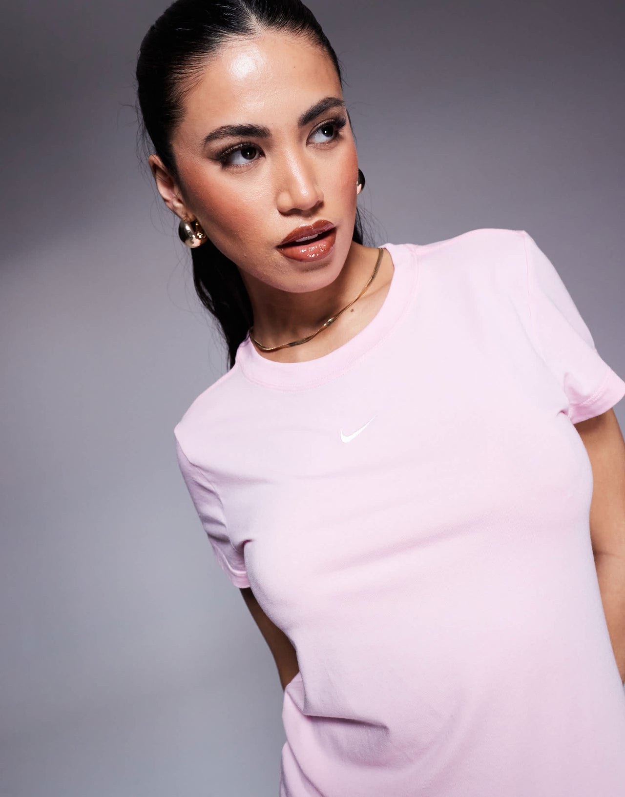 Nike Chill baby cropped t-shirt in pink