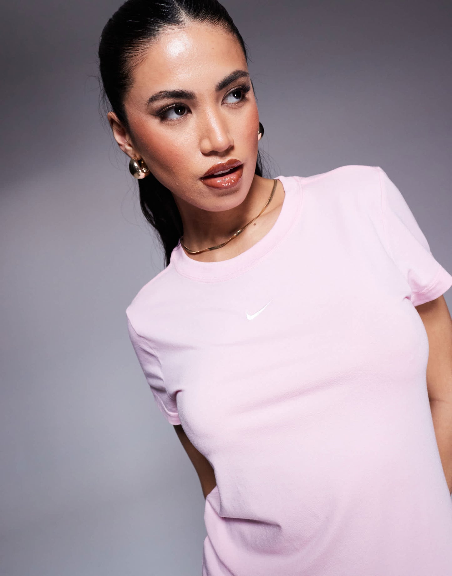 Nike Chill baby cropped t-shirt in pink