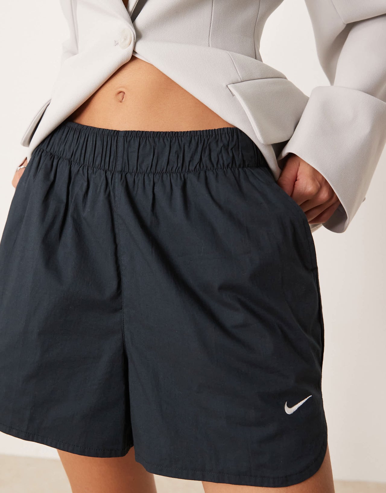 Nike Chill Poplin 5 inch shorts in black