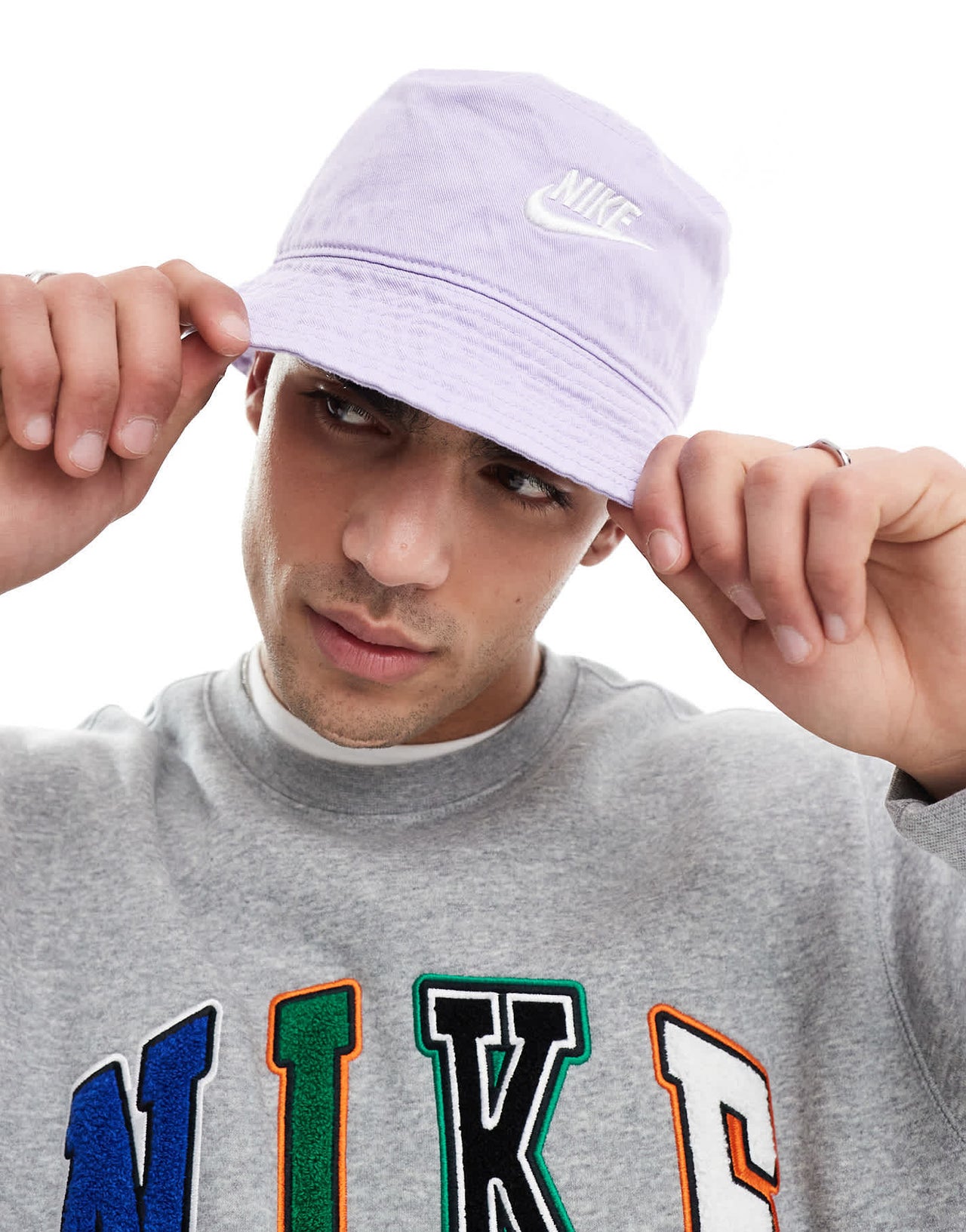 Nike bucket hat in purple