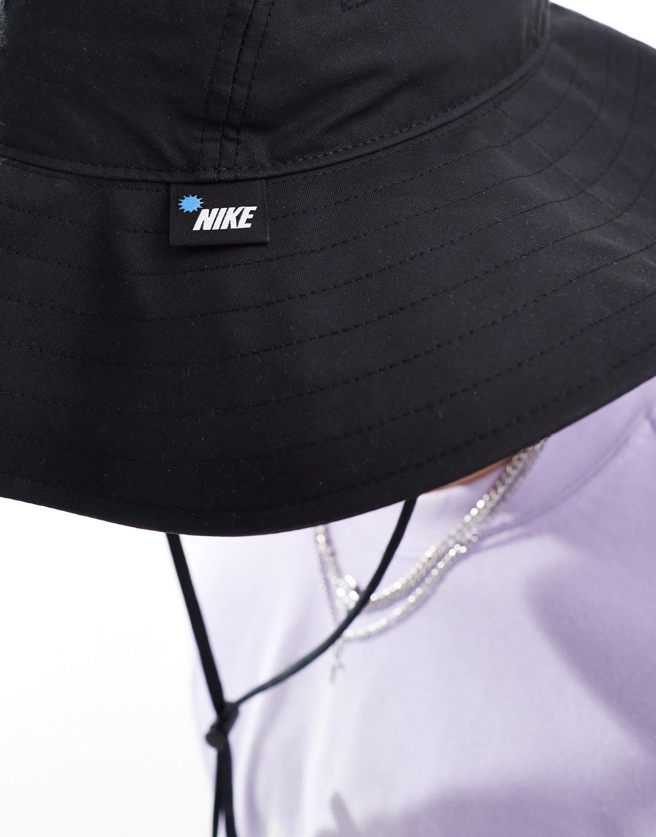 Nike bucket hat in black