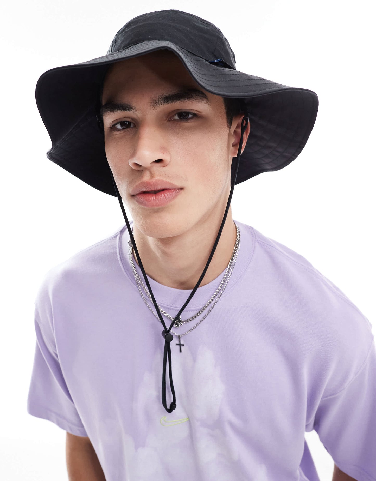 Nike bucket hat in black