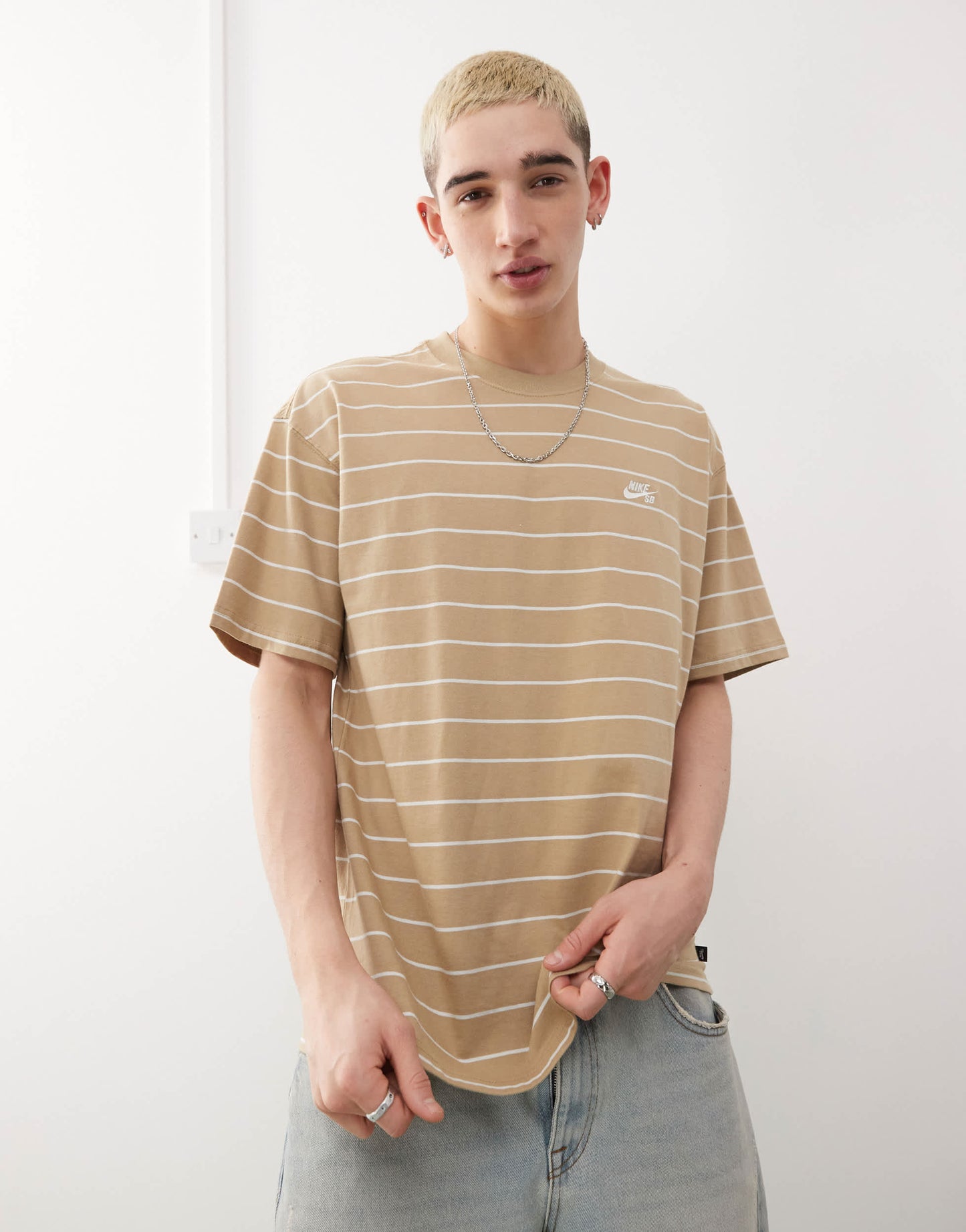 Nike SB stripe t-shirt in beige