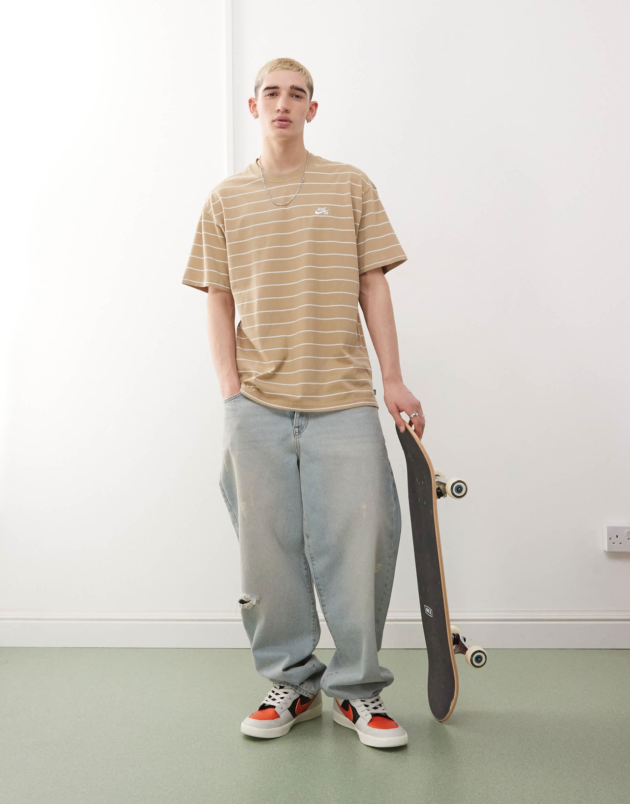 Nike SB stripe t-shirt in beige