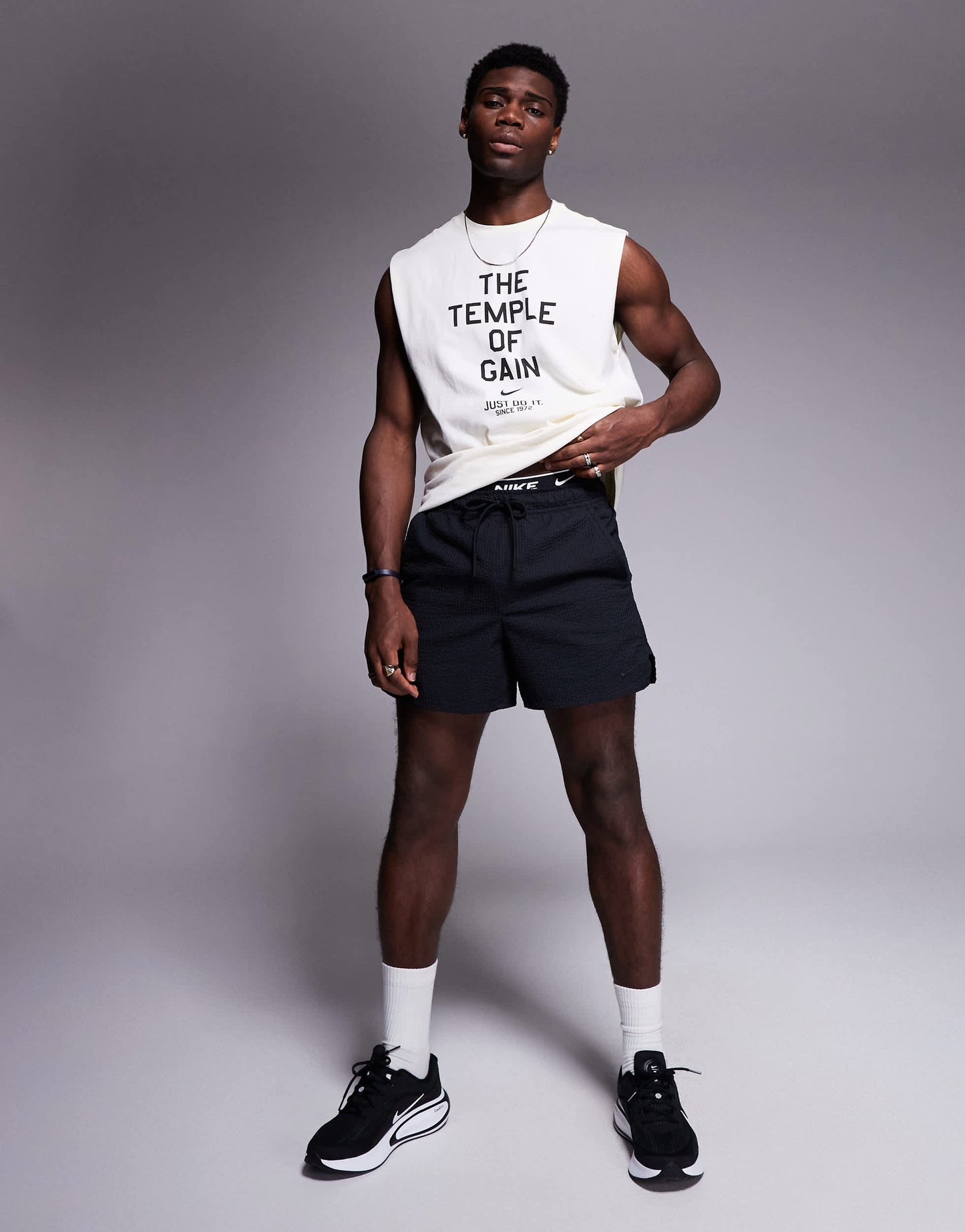 Nike Training Unlimited Dri-FIT seersucker 5 inch shorts in black
