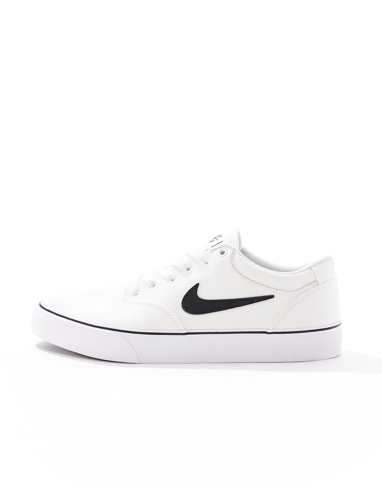 Nike SB Chron 2 trainers in white