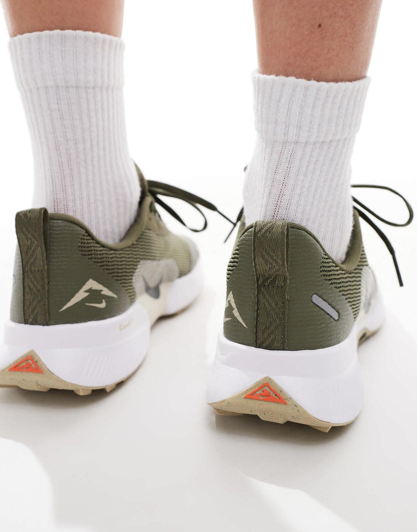 Nike Running Juniper Trail 3 trainers in khaki and white