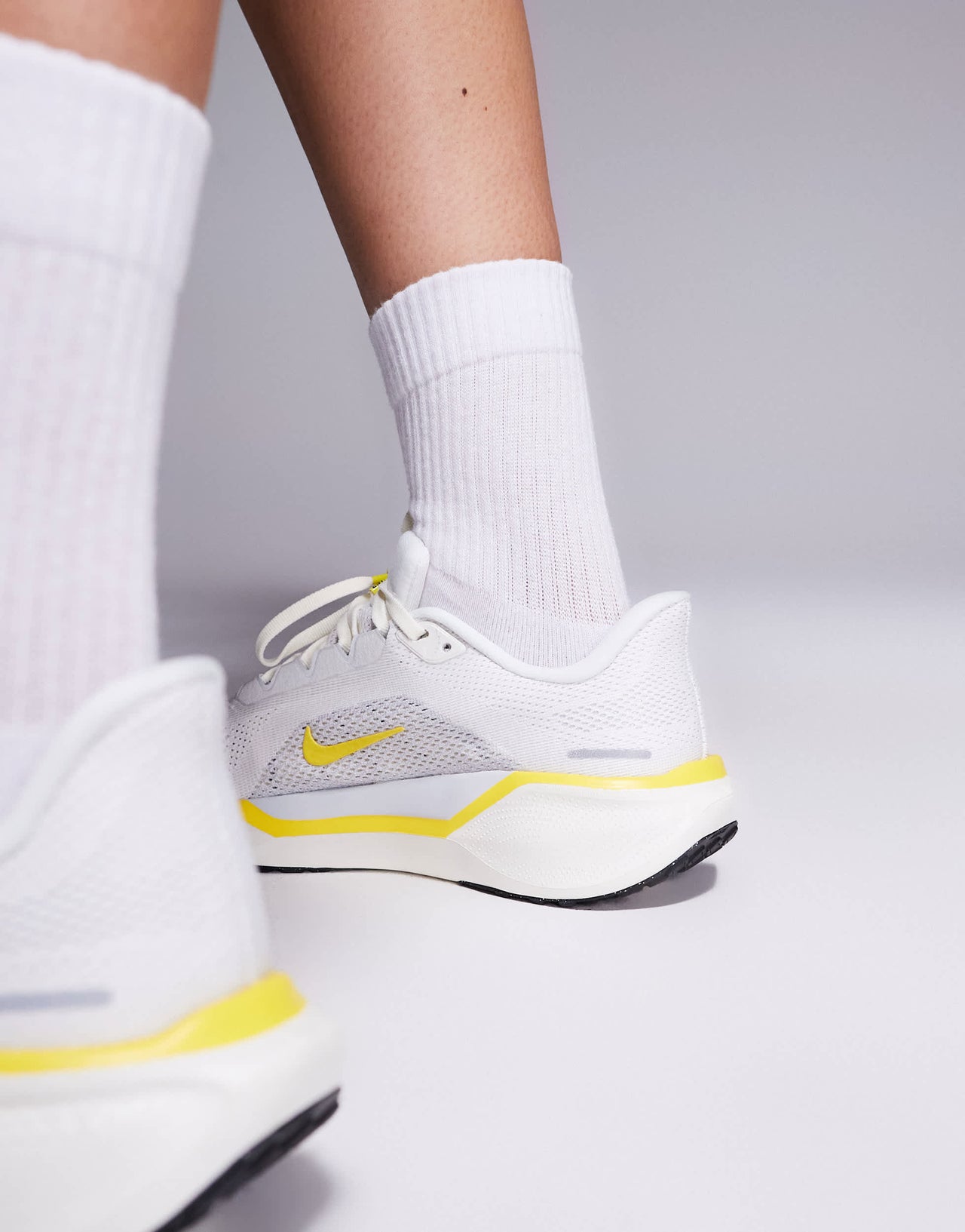 Nike Running Air Zoom Pegasus 41 trainers in white and yellow