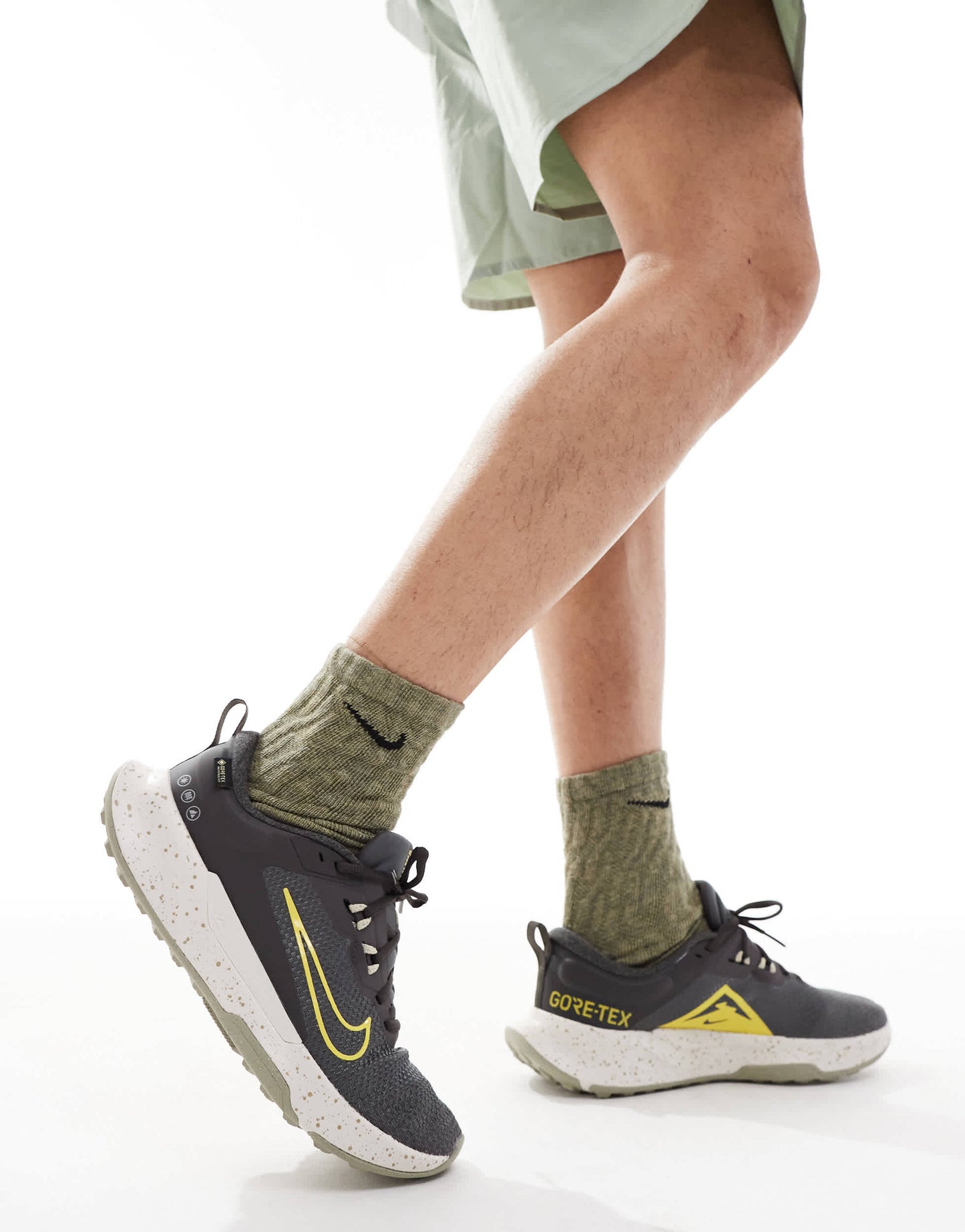 Nike Running Juniper Trail 2 Gore-TEX trainers in dark grey