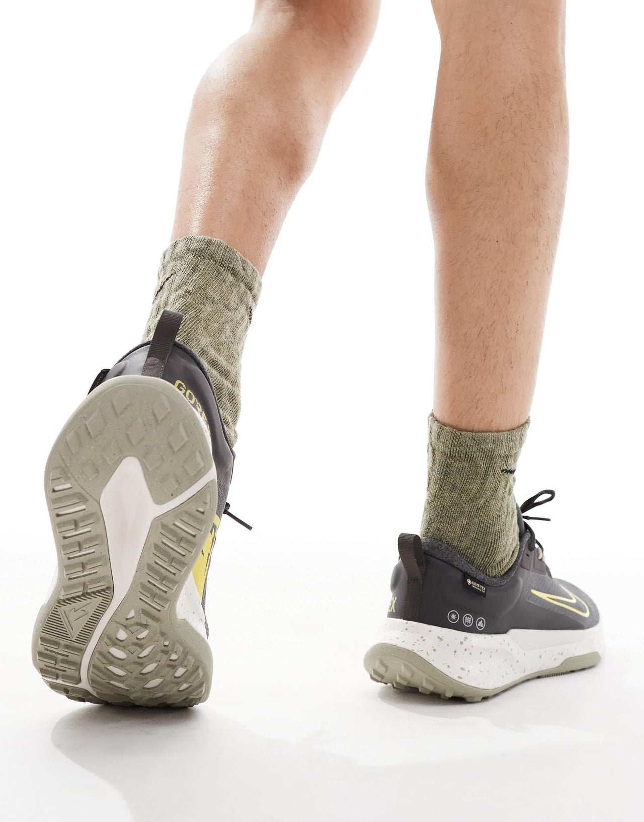 Nike Running Juniper Trail 2 Gore-TEX trainers in dark grey