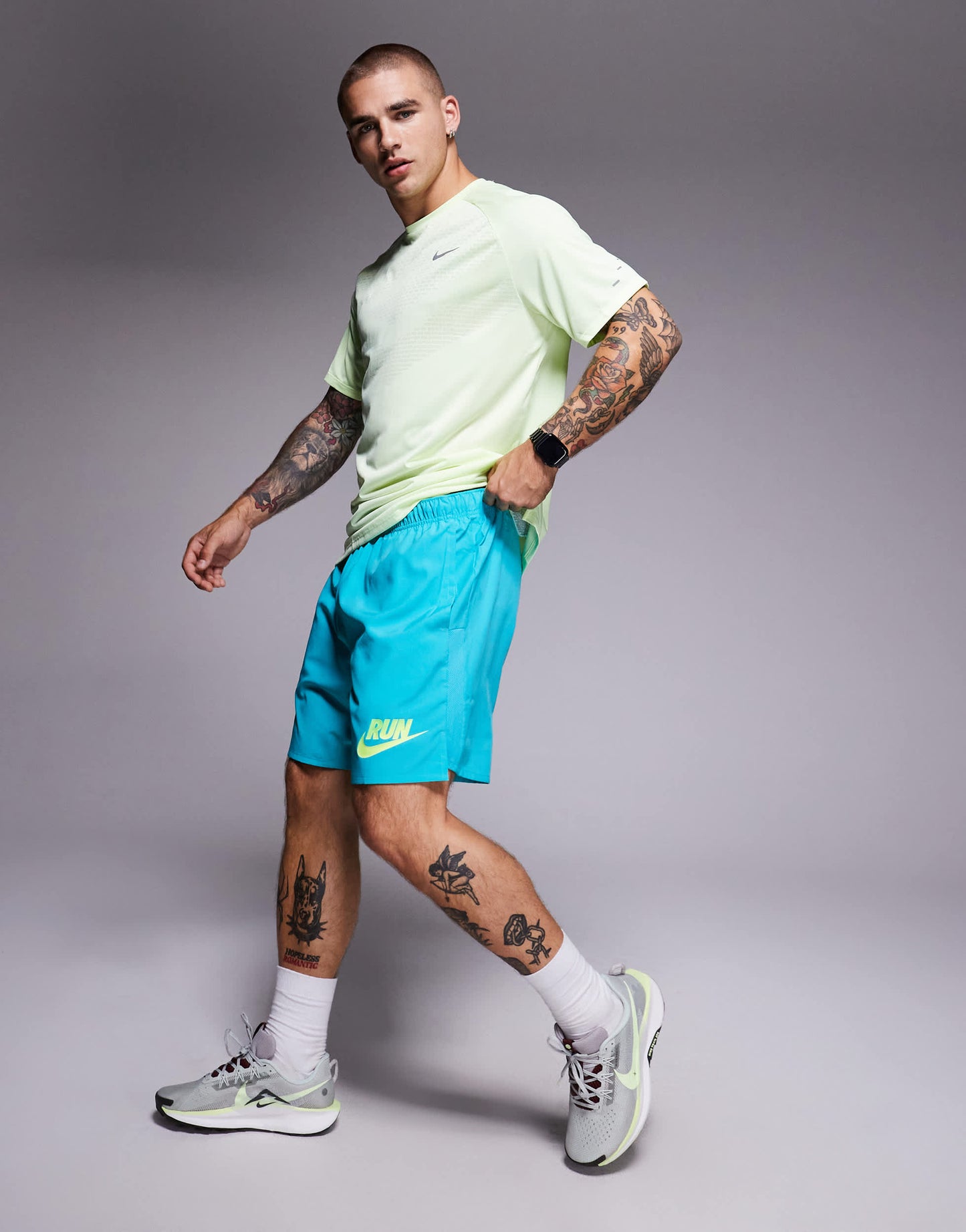 Nike Running Challenger Dri-FIT 7 inch shorts in blue