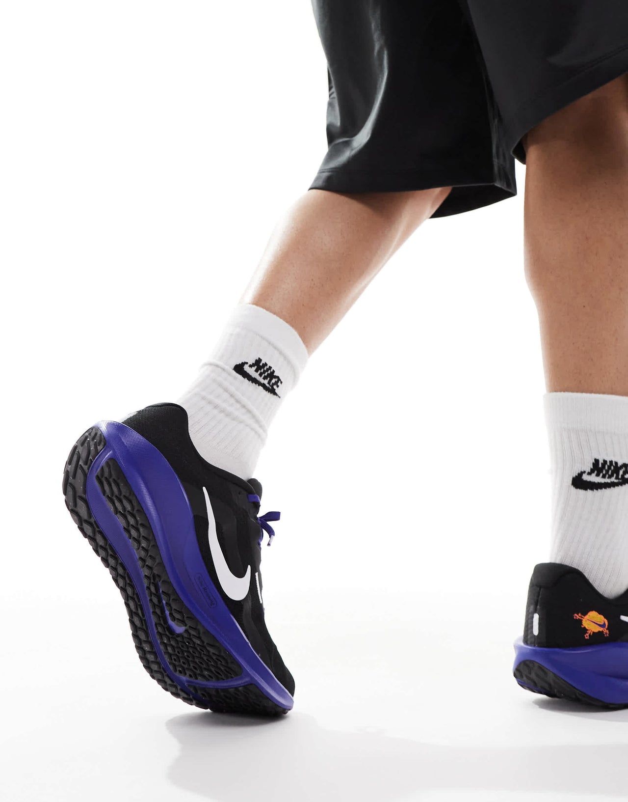 Nike Running Downshifter 13 trainers in black and purple