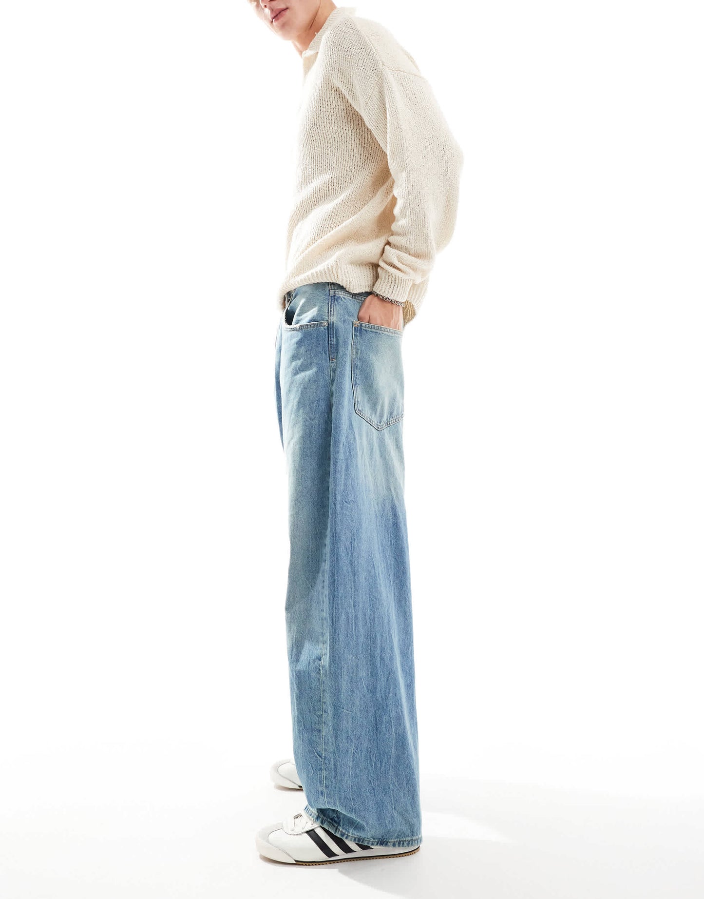 Pull&Bear super baggy fit jean in mid blue
