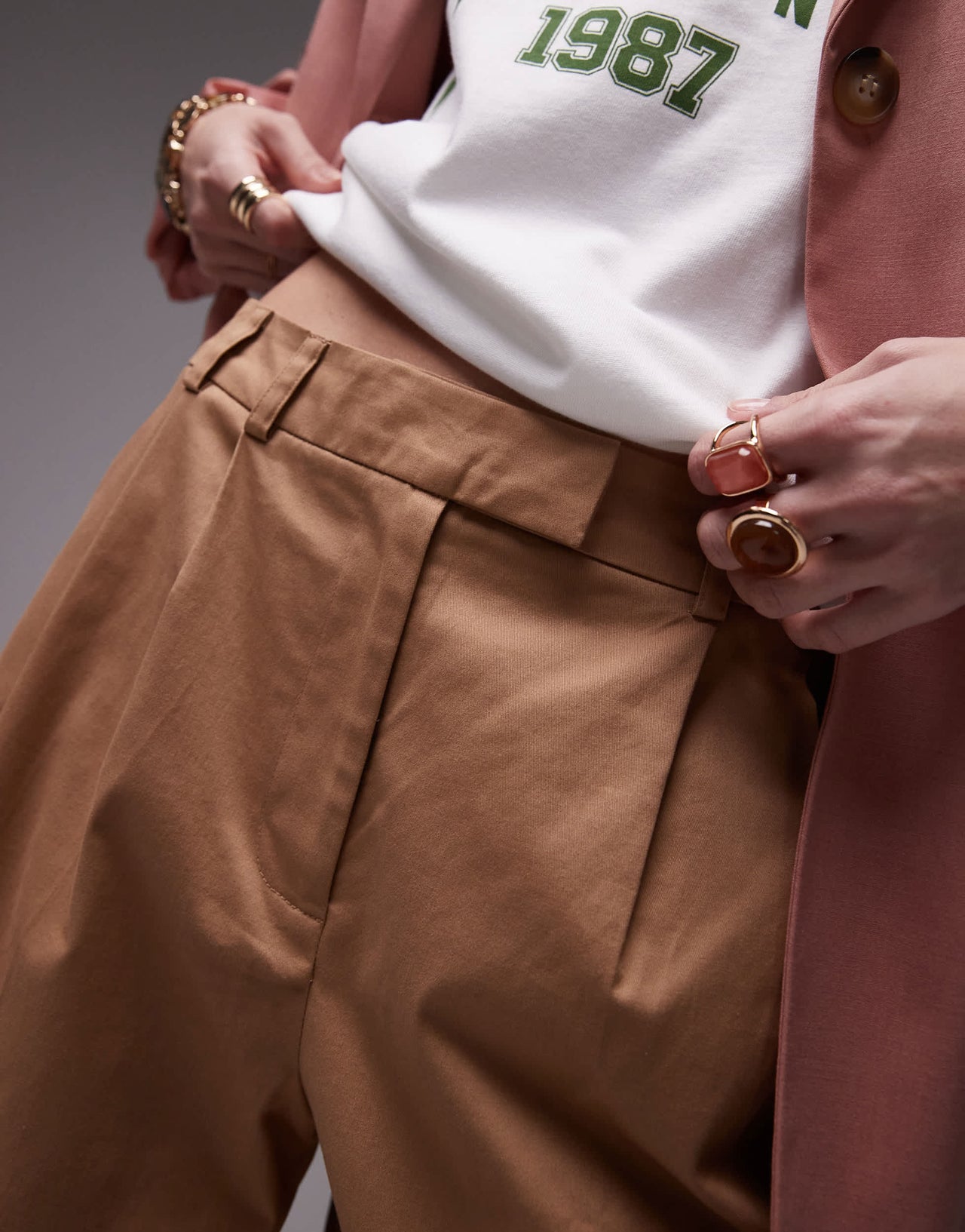 Topshop longline 3/4 length double pleat short in camel