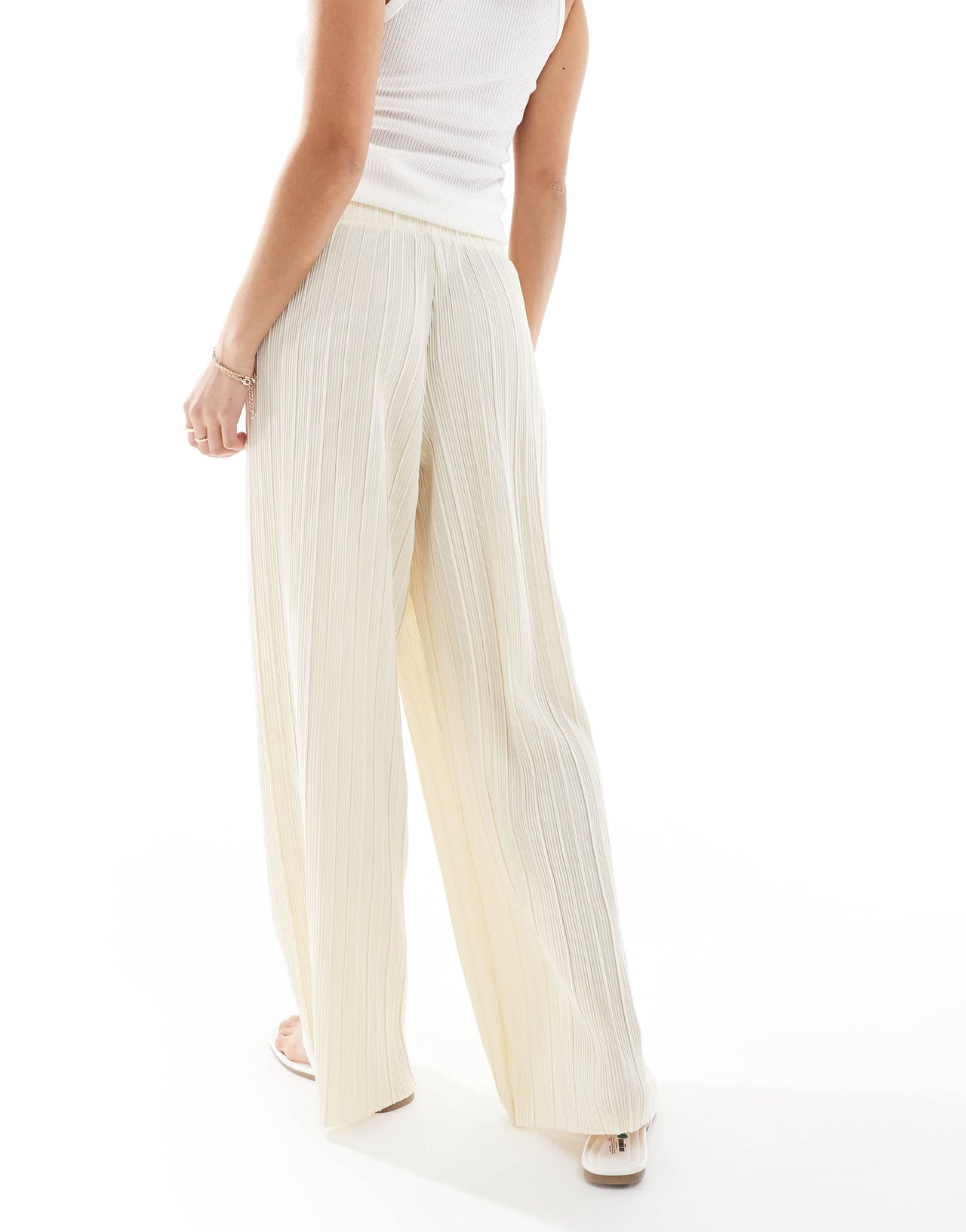 ONLY Petite plisse wide leg trousers in buttermilk