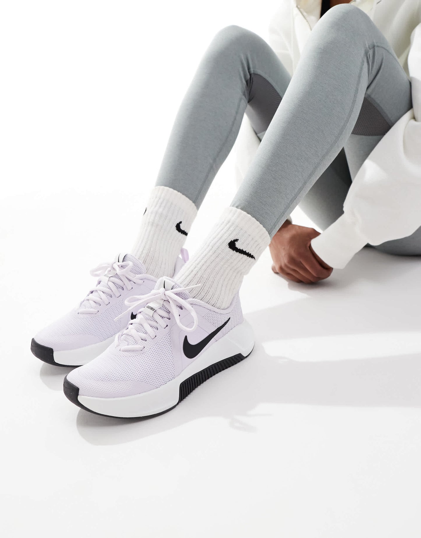 Nike Training MC 3 trainers in lilac and white