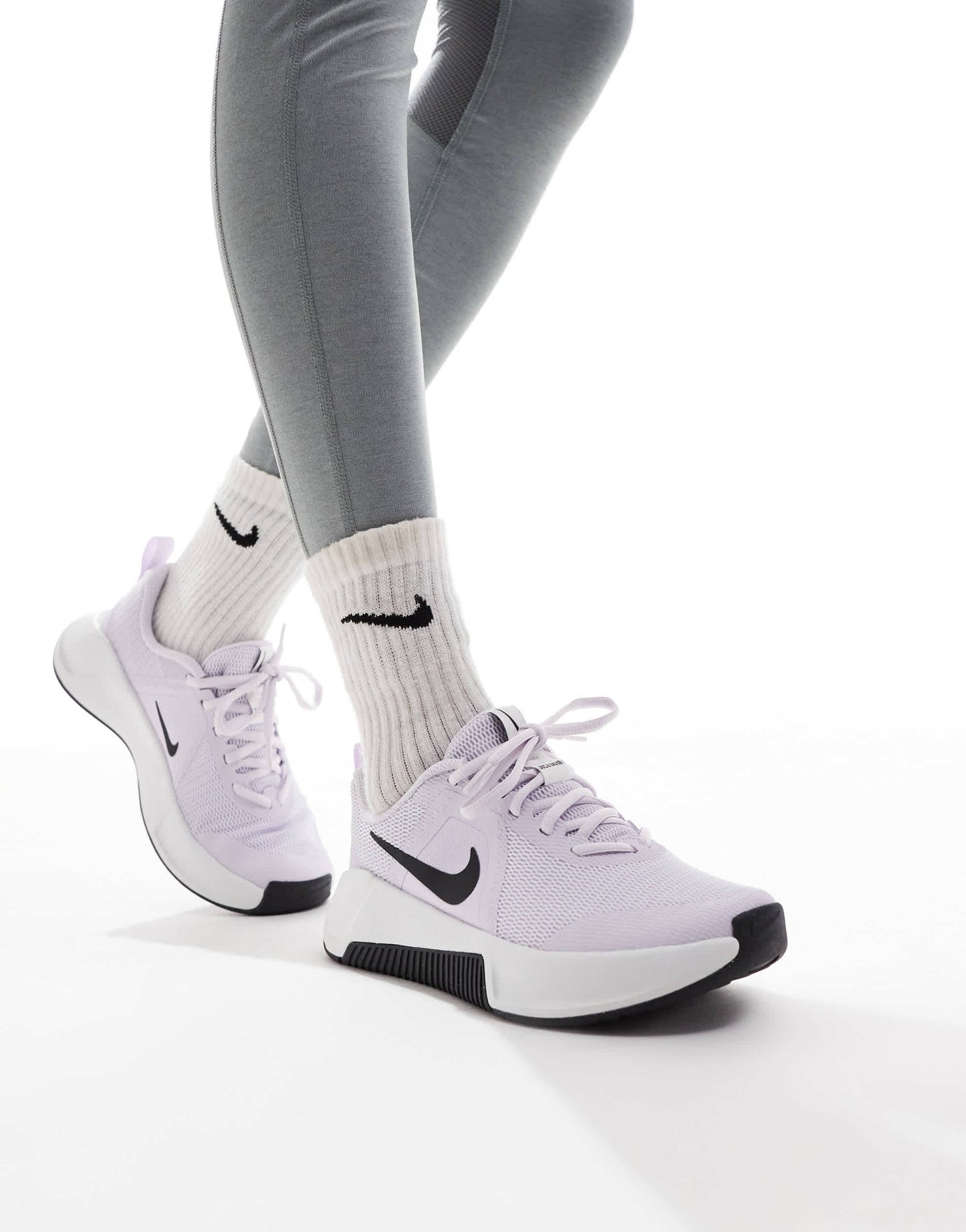 Nike Training MC 3 trainers in lilac and white