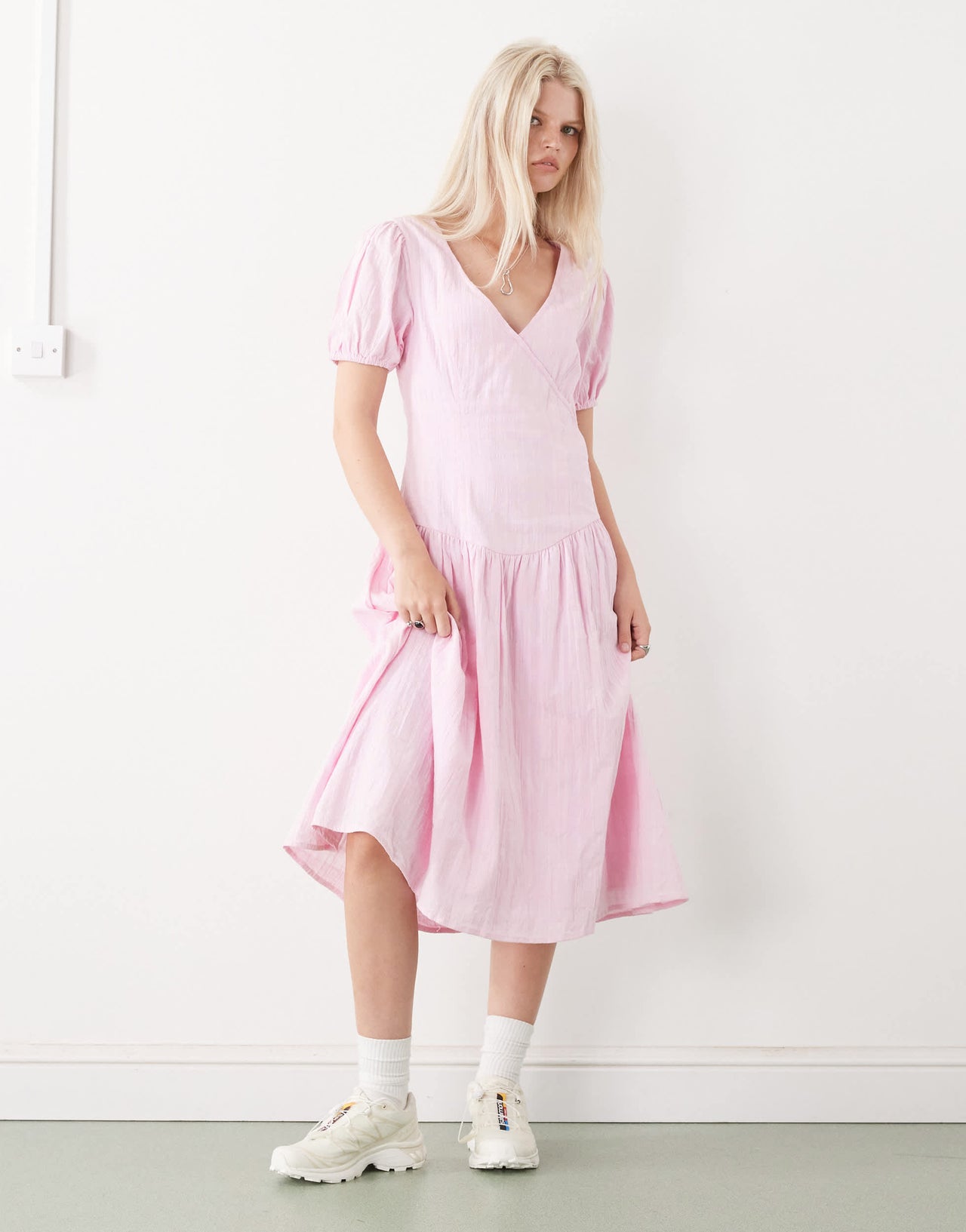 COLLUSION drop waist puff sleeve maxi dress in pink