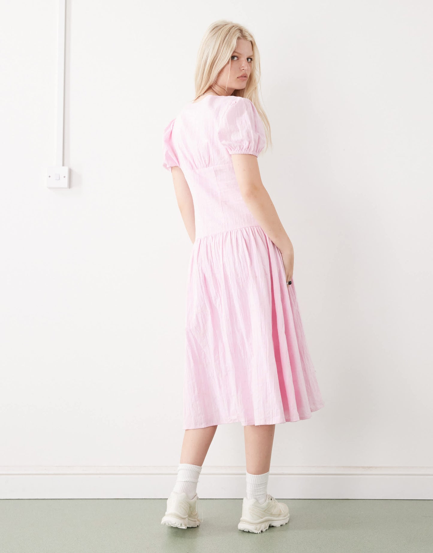 COLLUSION drop waist puff sleeve maxi dress in pink