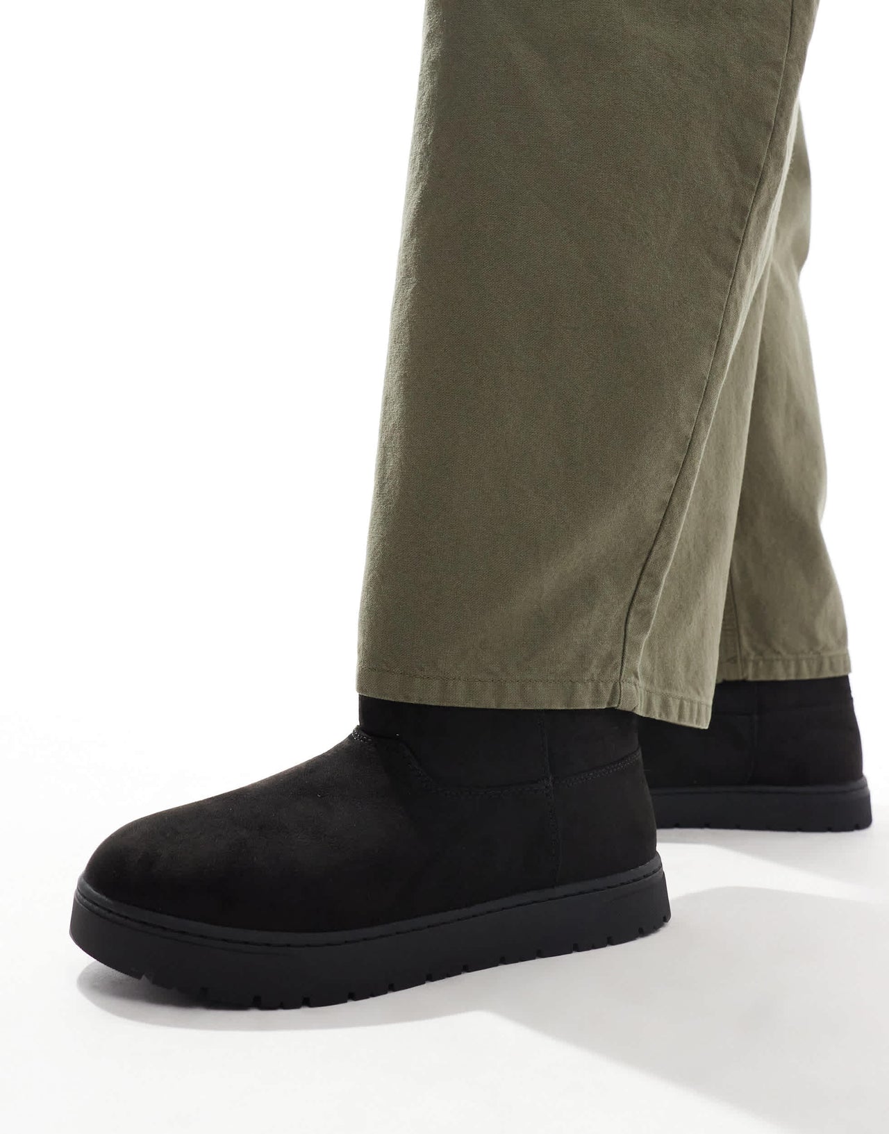Pull&Bear fur lined faux suede boot in black